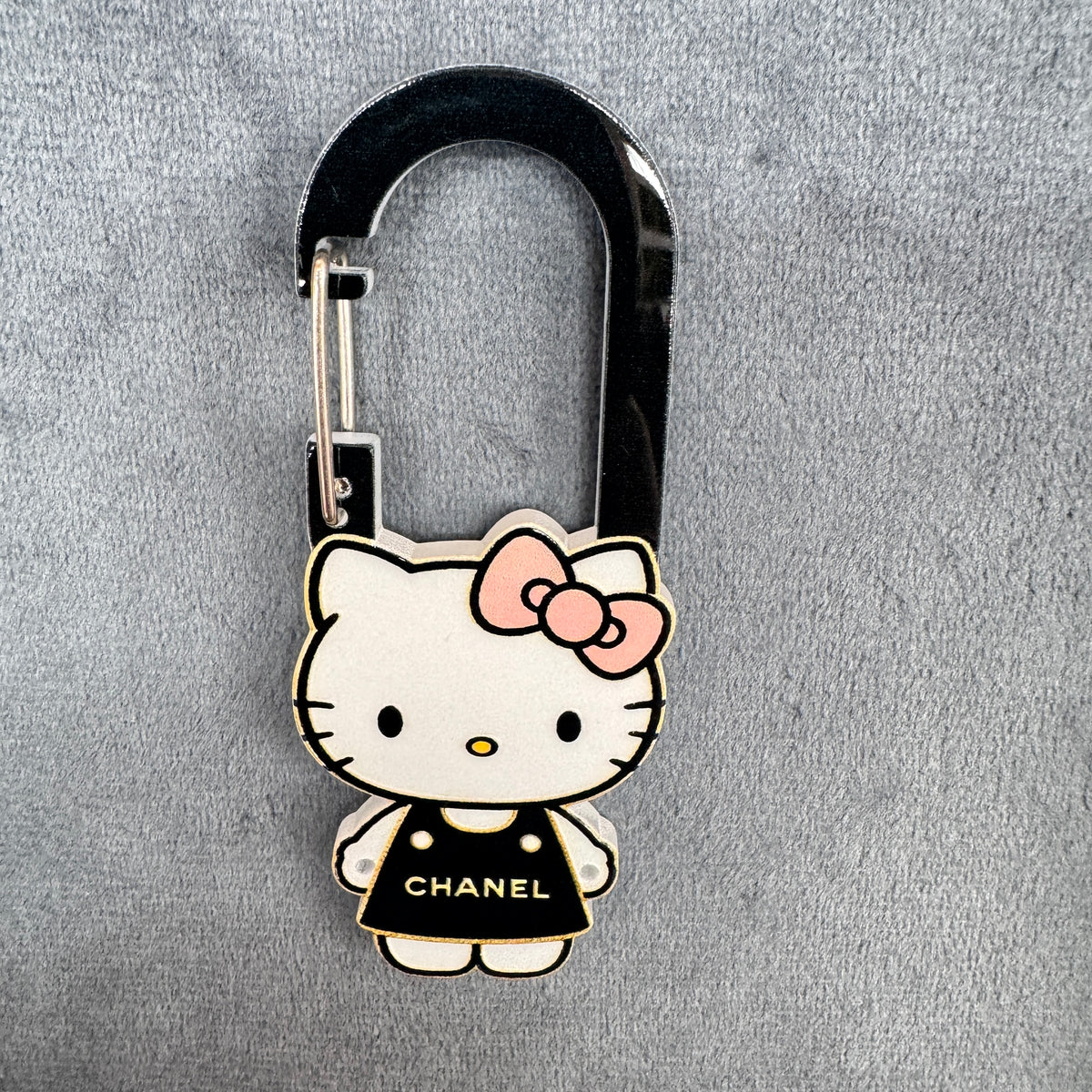 Cute Hello Kitty Chanel Style Black Dress Acrylic Carabiner Keychain, Sanrio Kawaii Kitty Pink Bow Bag Charm, Key Ring Clip Accessories
