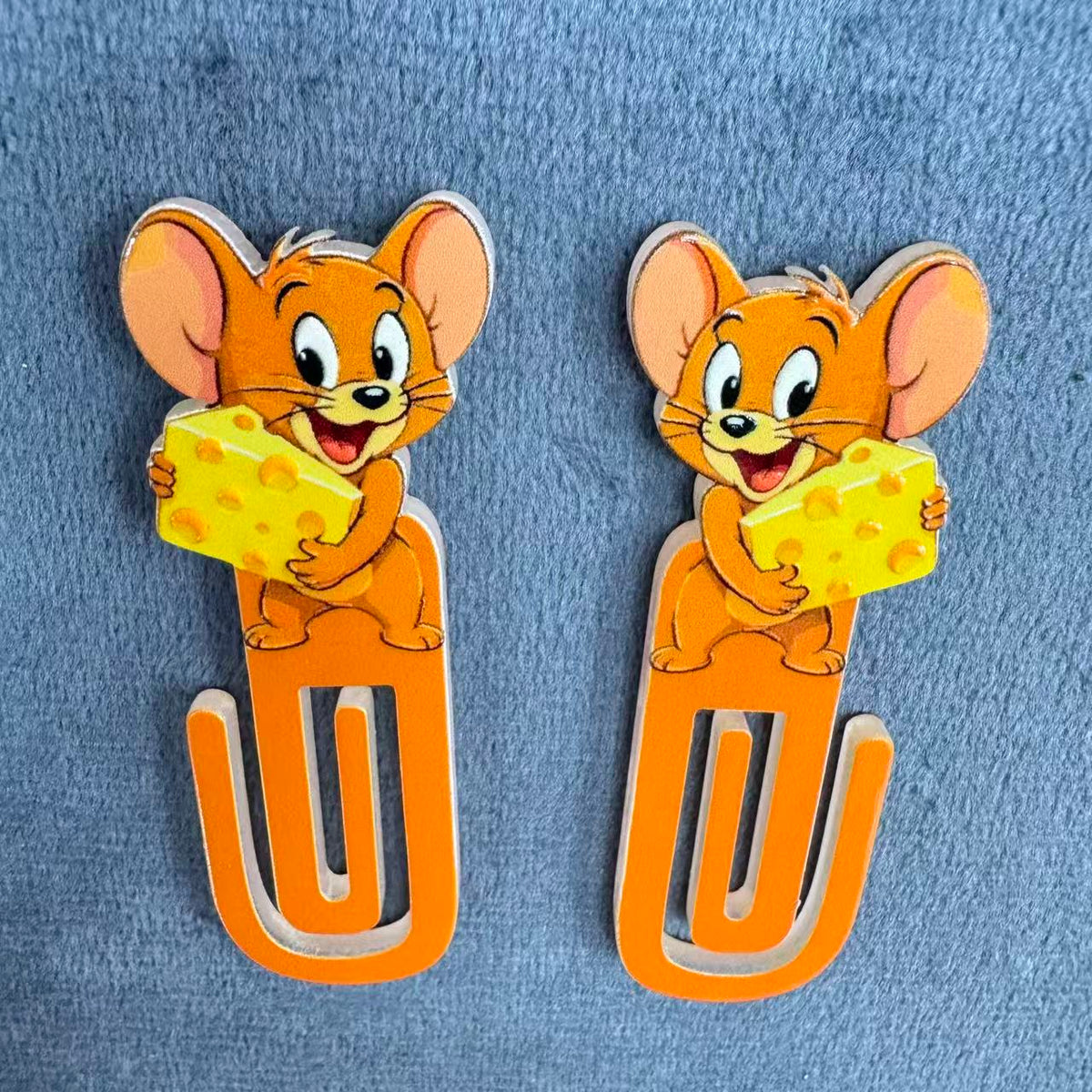 Cute Jerry Holding Cheese Acrylic Paper Clip Bookmark Set, Tom and Jerry Orange Mouse Stationery Accessories, Page Marker Clip for Office & School