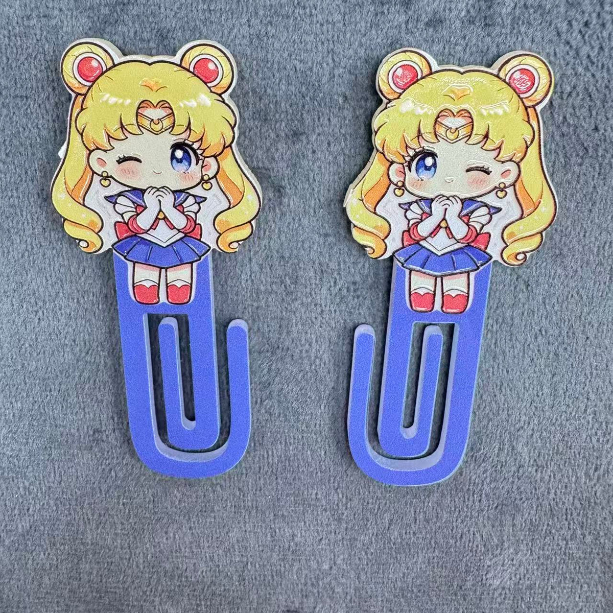 Cute Sailor Moon Winking Acrylic Paper Clip Bookmark Set, Anime Blue Sailor Suit Kawaii Stationery Accessories, Page Marker Clip for Office & School