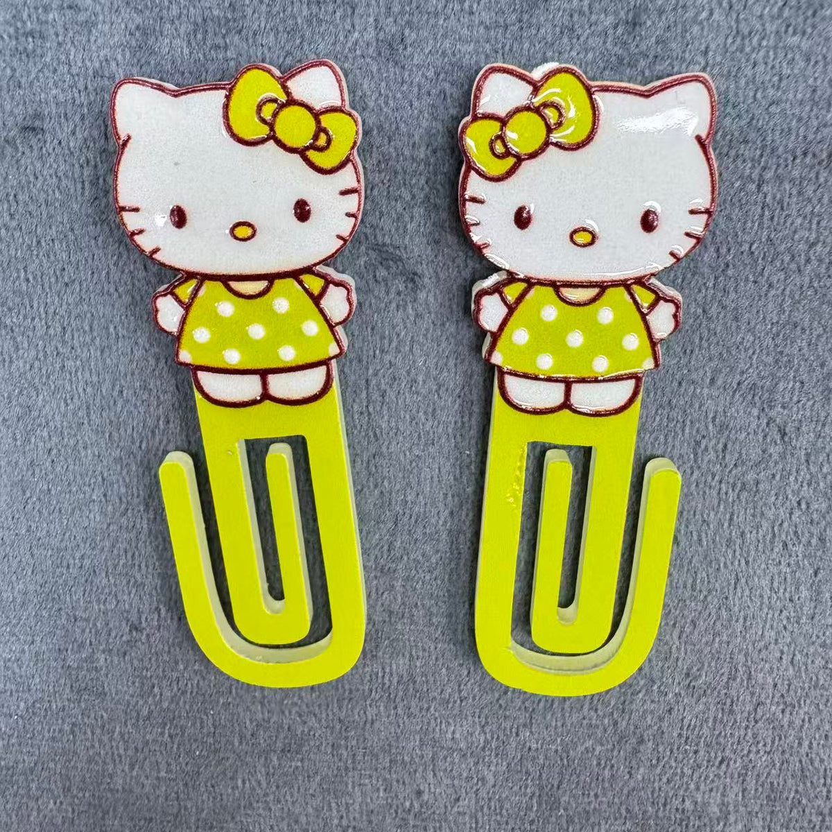 Cute Hello Kitty Lime Green Acrylic Paper Clip Bookmark Set, Sanrio Kawaii Kitty Yellow Polka Dot Dress & Bow Stationery Accessories, Page Marker Clip for Office & School