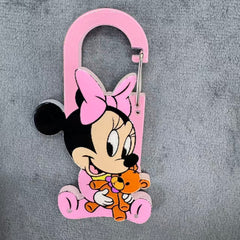 Kawaii Cartoon Minnie Mouse Acrylic Keychain Clip Set, Cute Pink Bow Baby Minnie Holding Teddy Bear Character Printed Carabiner Keychain Accessories, Bag Charm Clip for Backpack & Keys