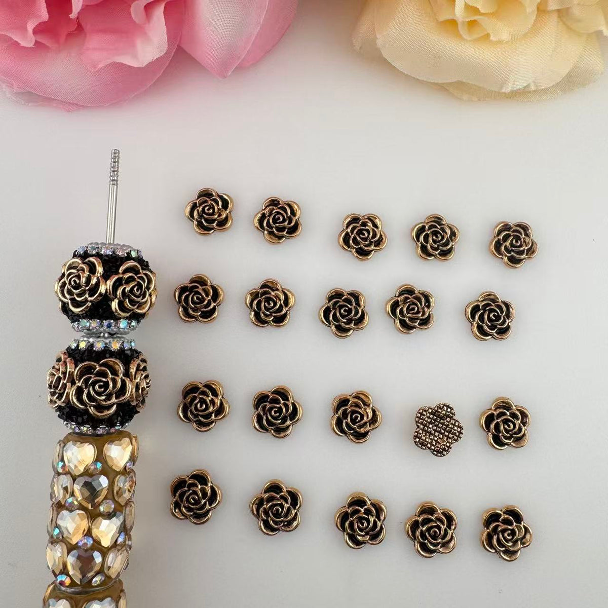 Vintage Black & Antique Gold Rose Resin Flatback Cabochons Set, Retro 3D Carved Flower Flat Back Resin Charms for DIY Craft Supplies, Beadable Pens, Decoden Phone Case & Jewelry Accessories