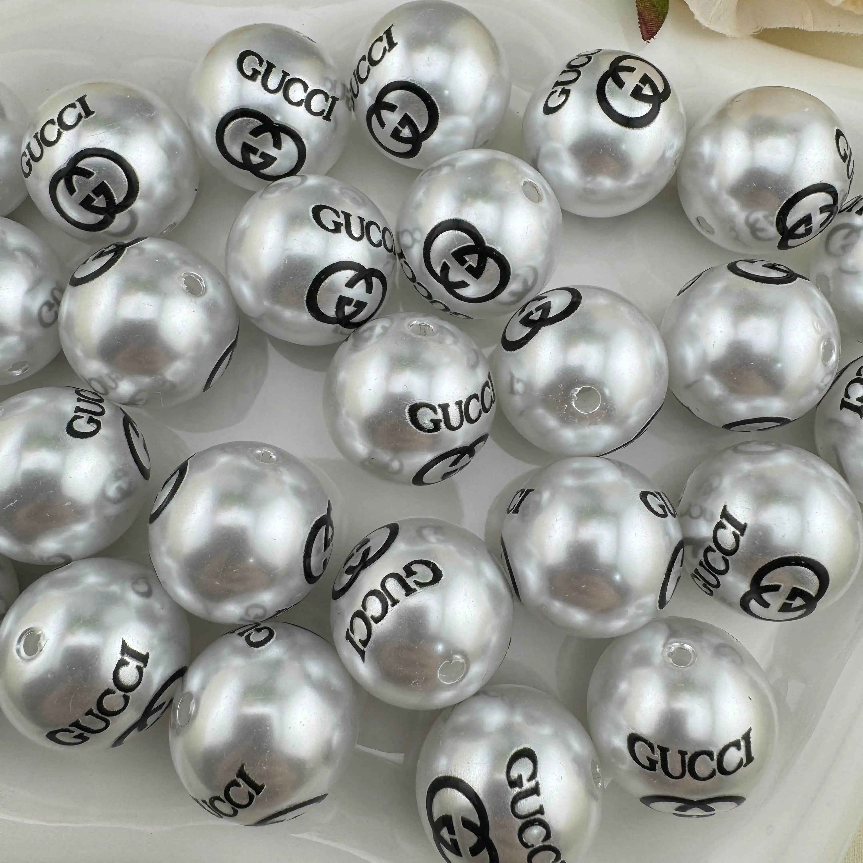 20mm Pearl Looking Acrylic Beads for DIY Jewellery Making (Necklaces and Bracelets) Zoe DIY Wholesale