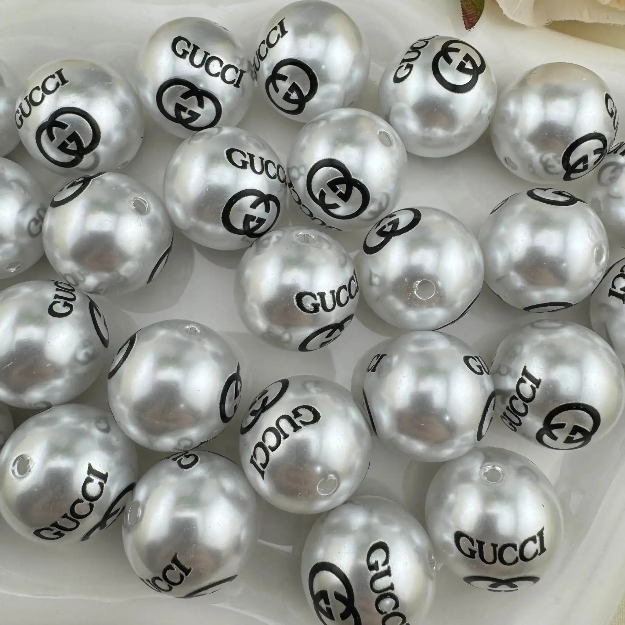 20mm Pearl Looking Acrylic Beads for DIY Jewellery Making (Necklaces and Bracelets) -Zoe DIY Wholesale
