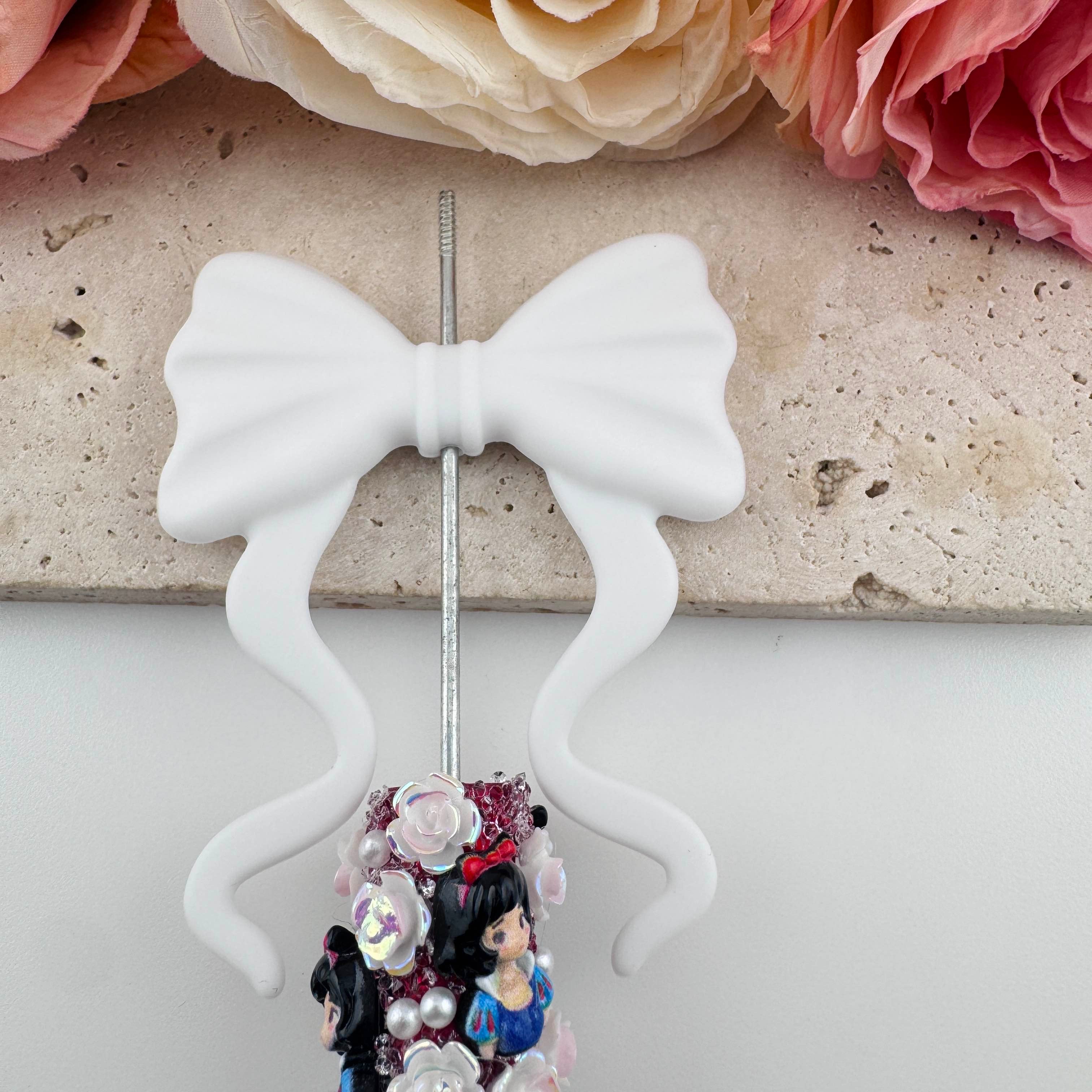 FS19388-About 60×70mm Silicone Bow Beads