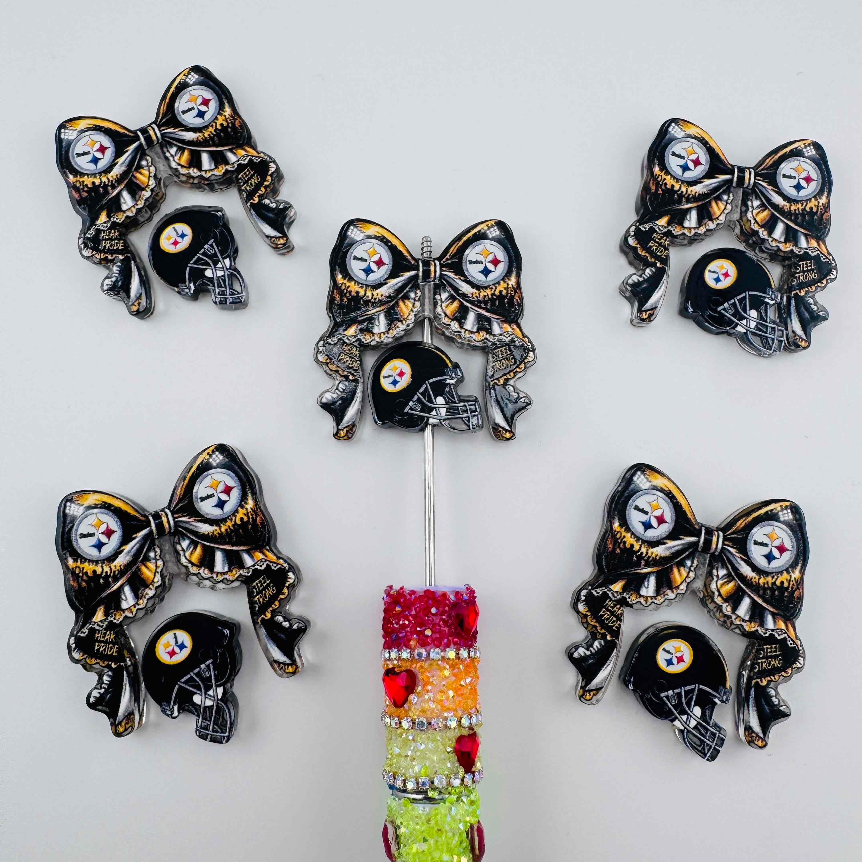 FS20248-Pittburgh Steelers Football Team Bow Acrylic Beads