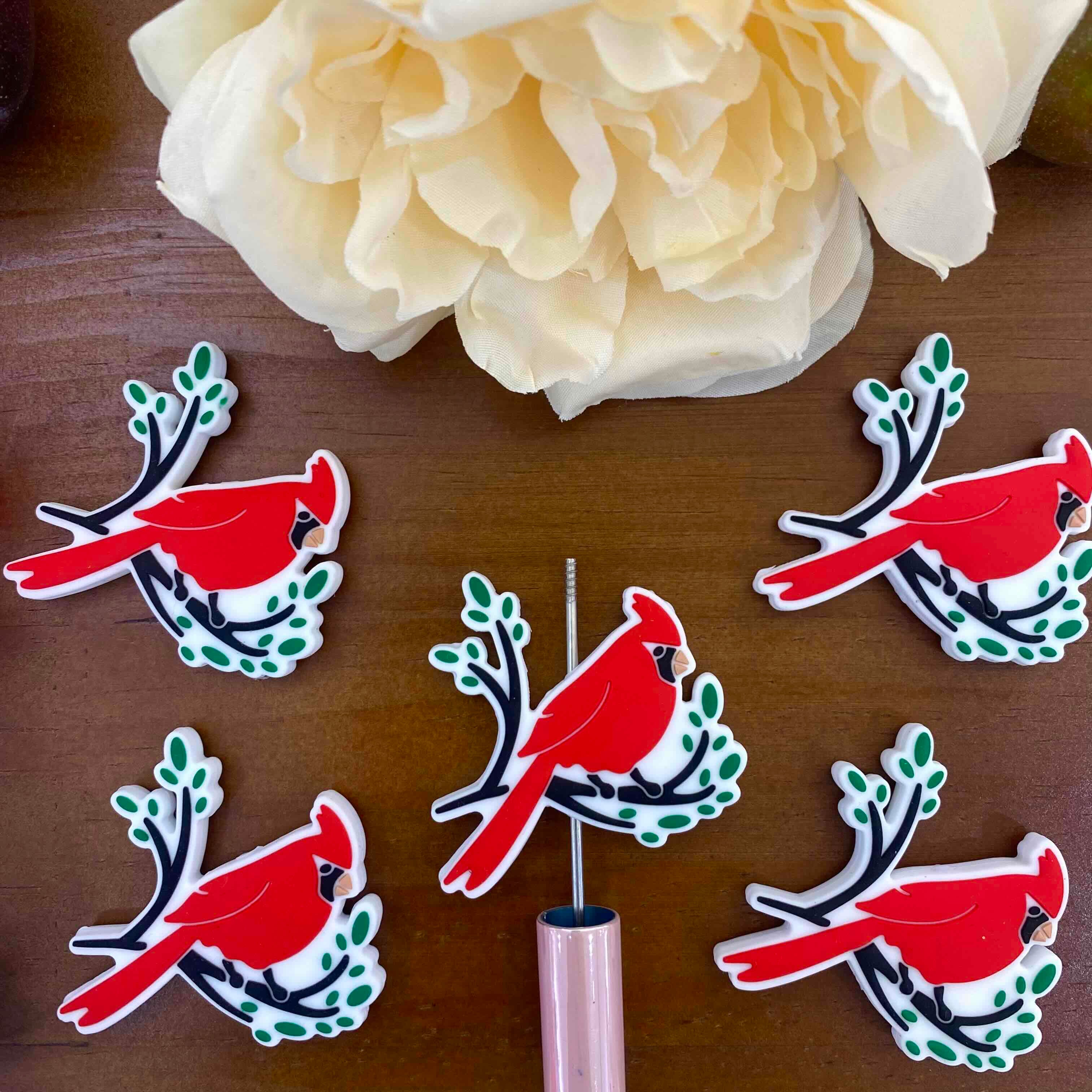 FS20159-Cardinal Bird Flat Silicone Focal Beads