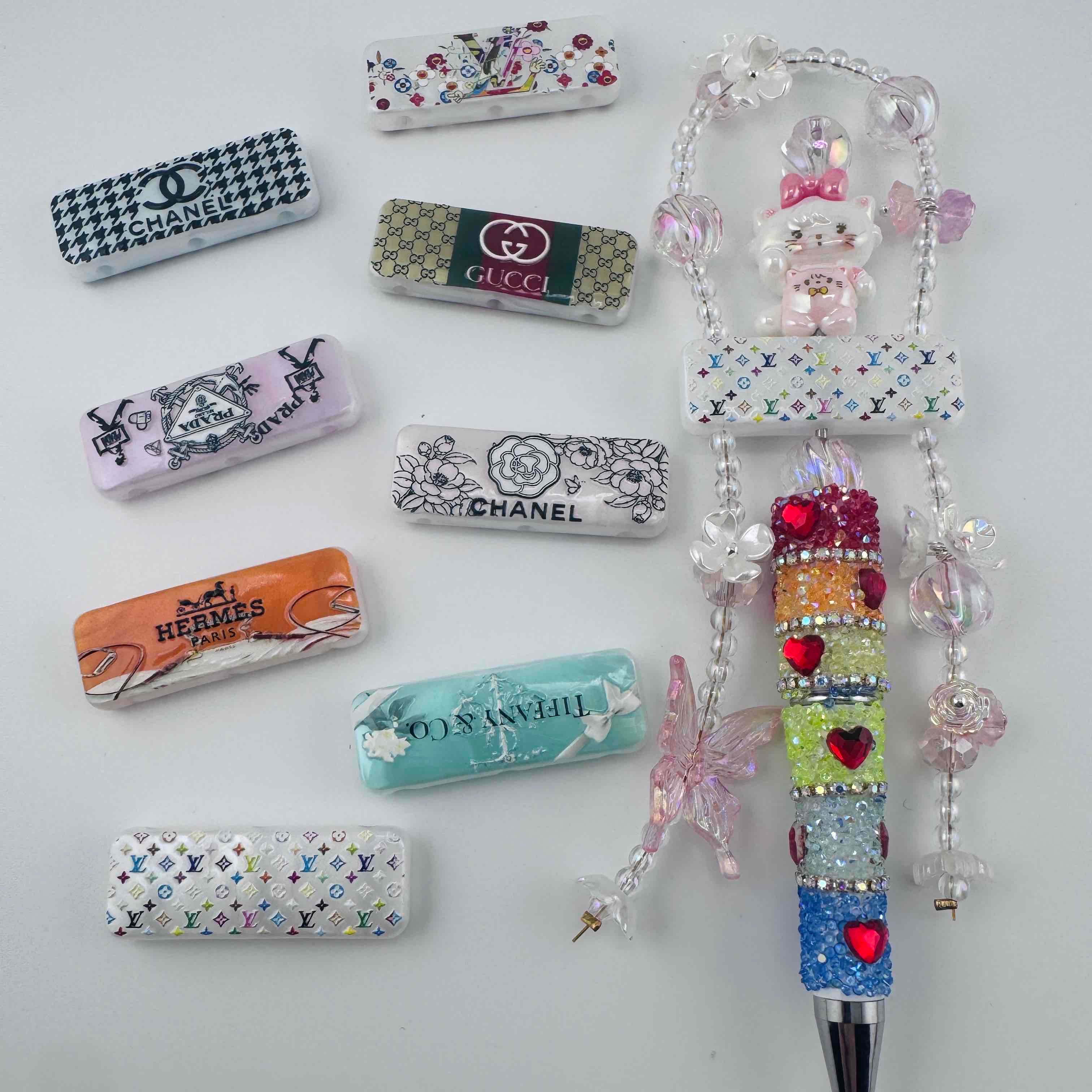 FS20016-Random Mixed Printed Acrylic 3 Hole Beads