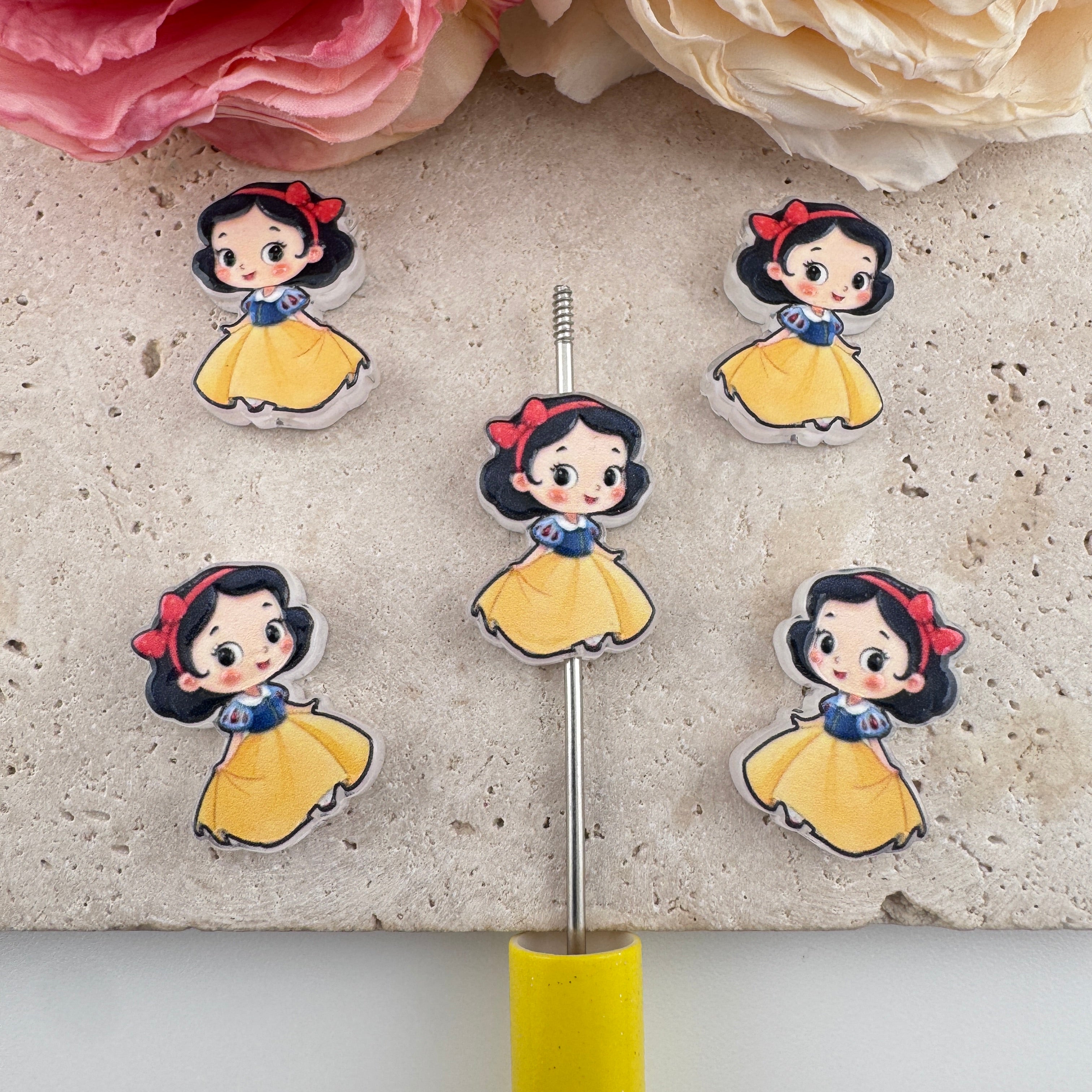 FS19441-About 25×17mm Snow White Princess Acrylic Focal Beads