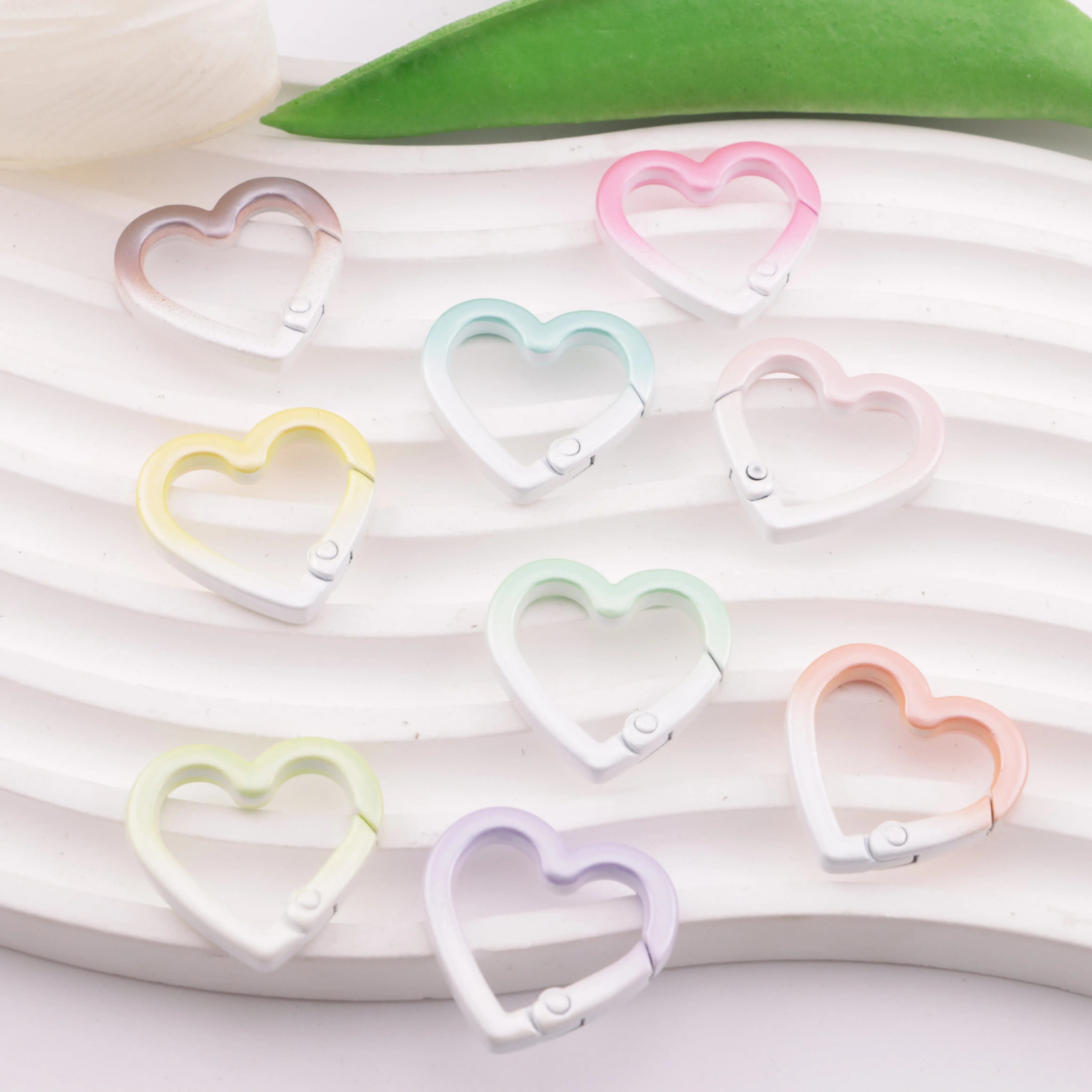 25*25mm Metal Gradient Heart Keychain ZoeDIY Shop