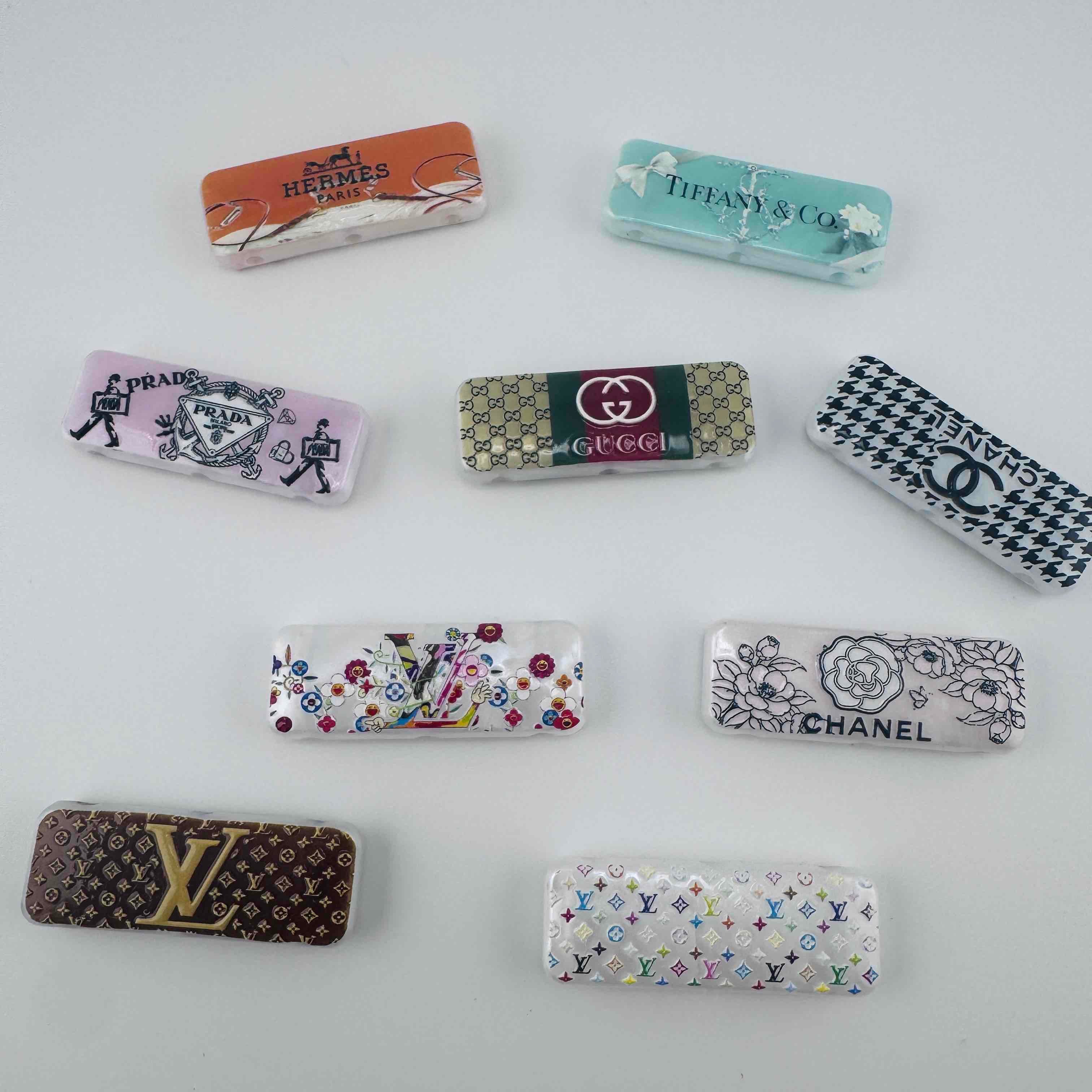 FS20016-Random Mixed Printed Acrylic 3 Hole Beads