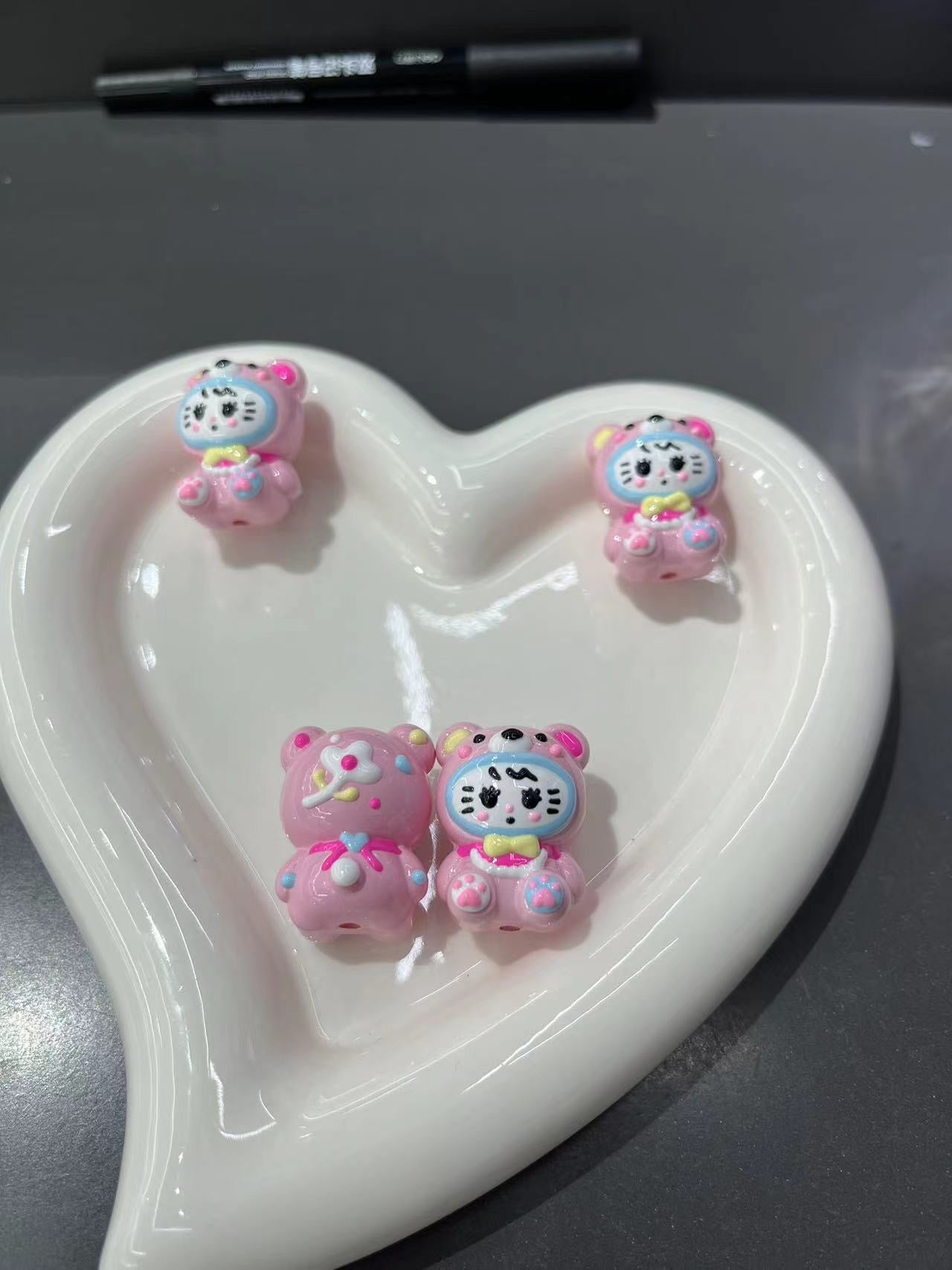 FS2461-HK Miko Hand Painted Acrylic Beads Fit For Beadable Pens