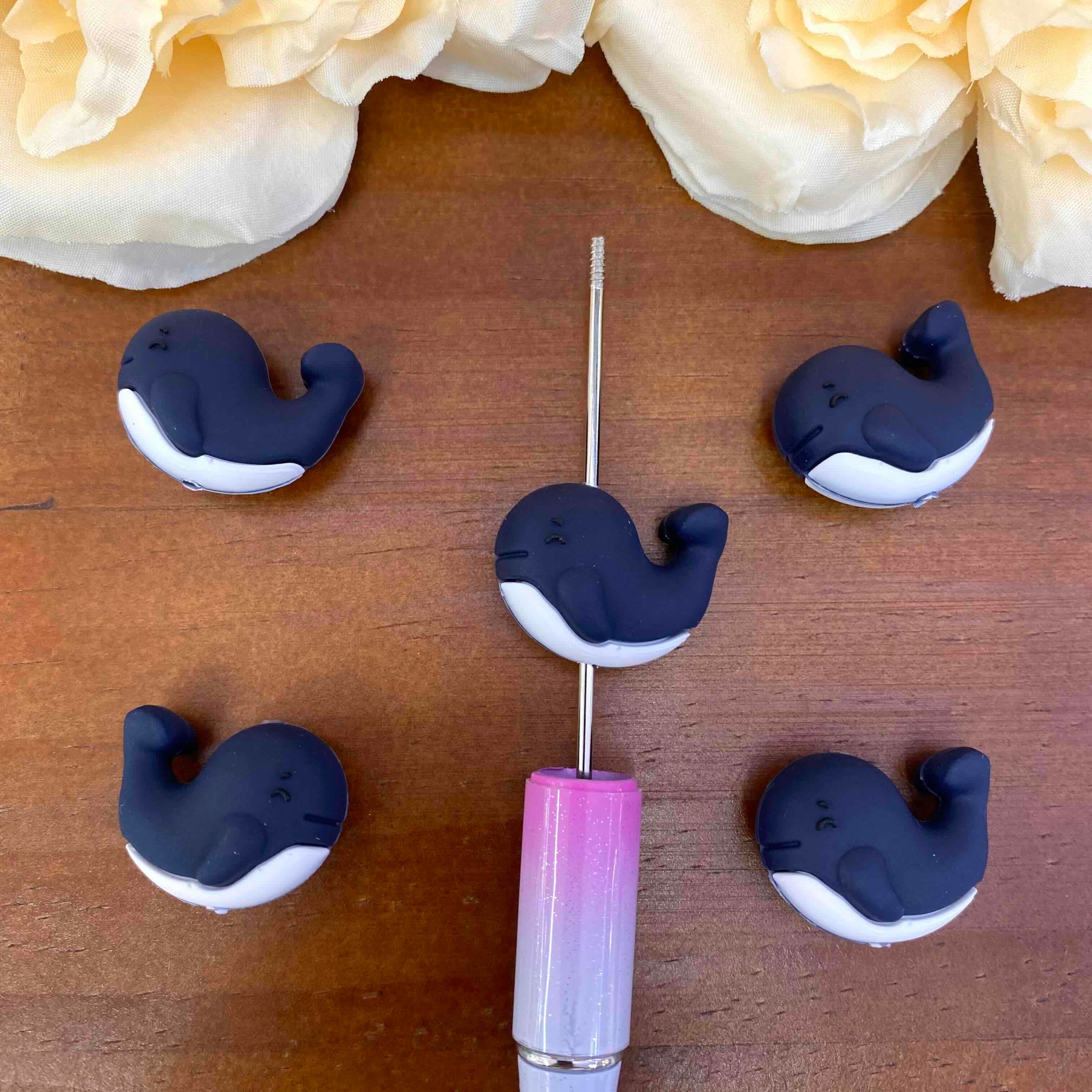 FS20567-3D Cute Whale Silicone Focal Beads