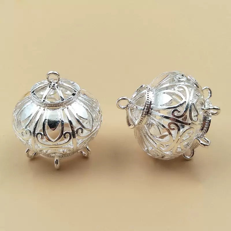 FS5677-  Lantern Charms with Hanging Hole (No Light Included)