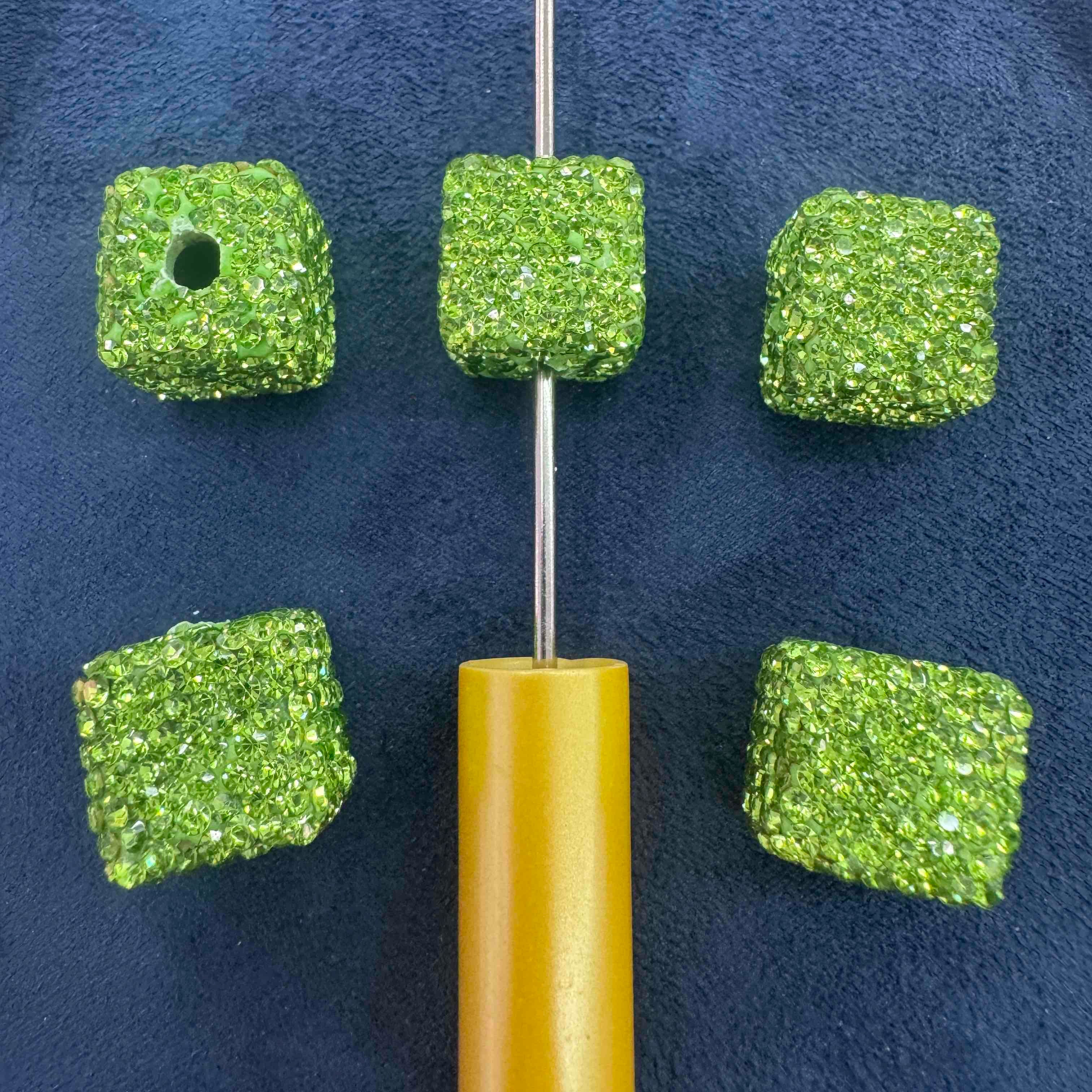 FS20231-16mm Solid Color Rhinestone Clay Cube Beads