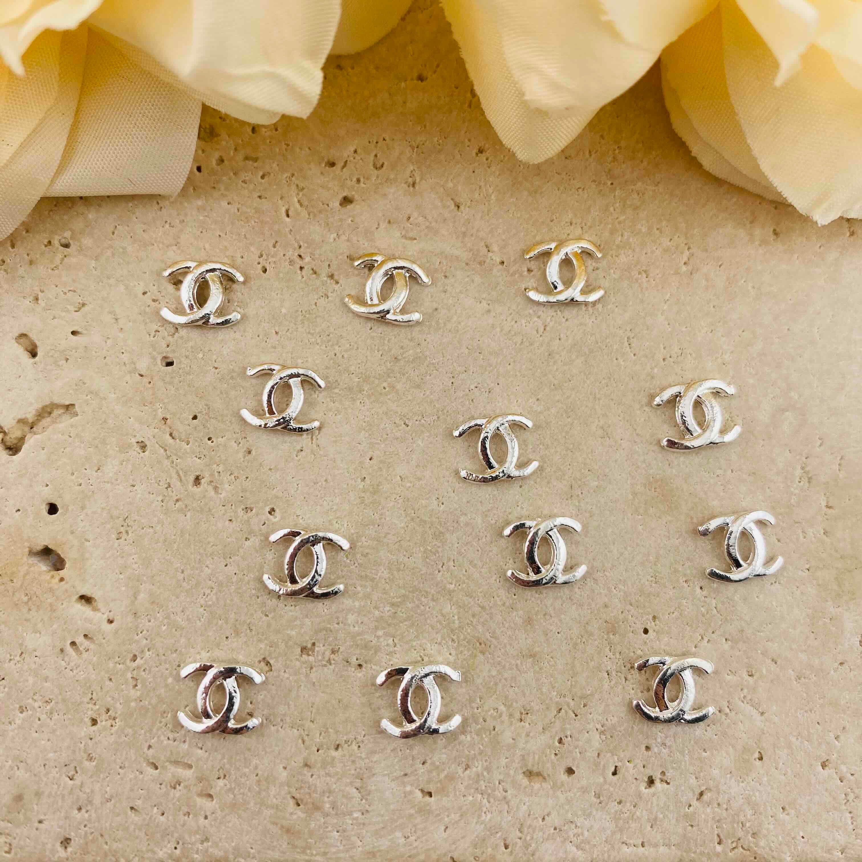 FS4708-  7mmCC Metal Nail Charms