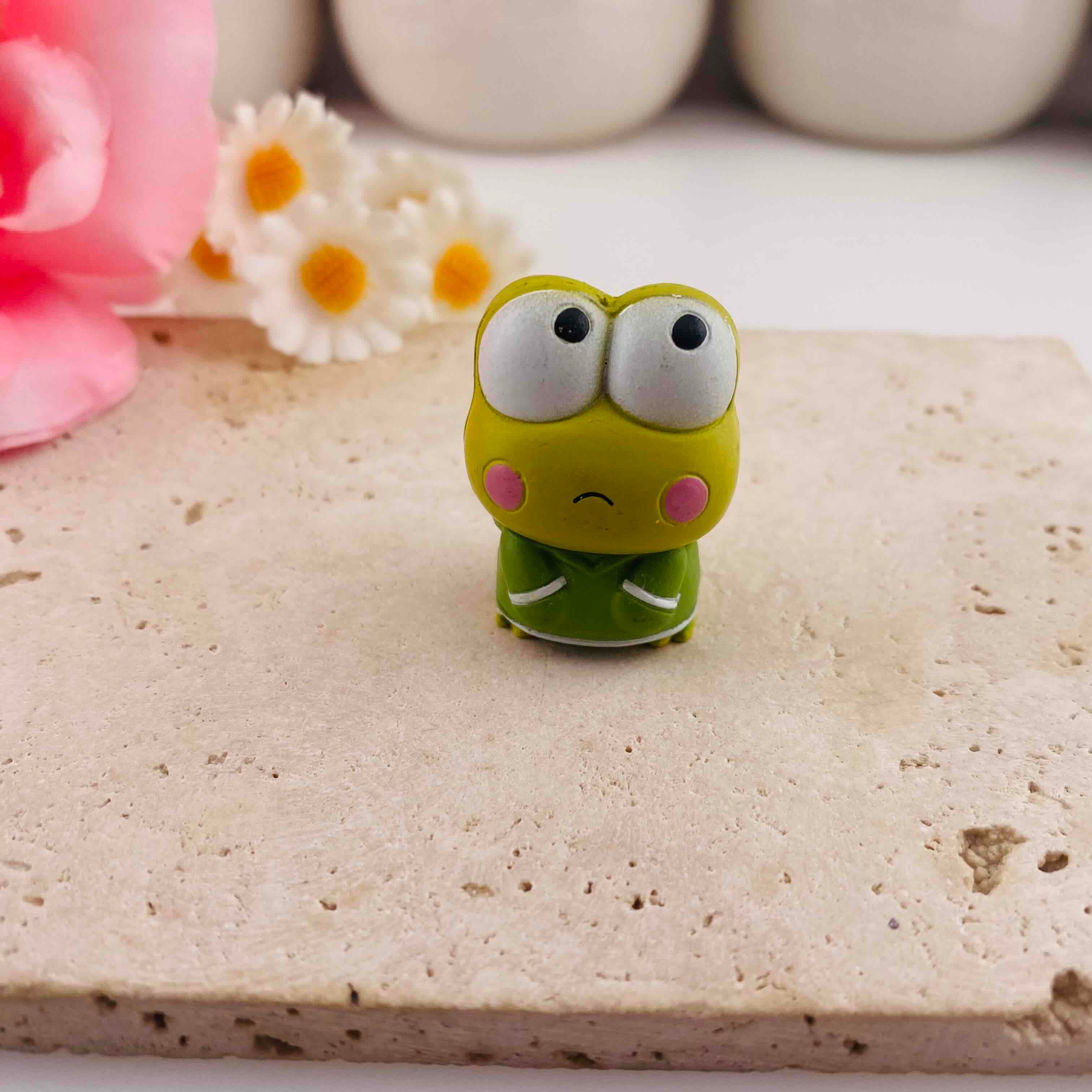 FS19889-About 20*32mm Keroppi Frog Figurine