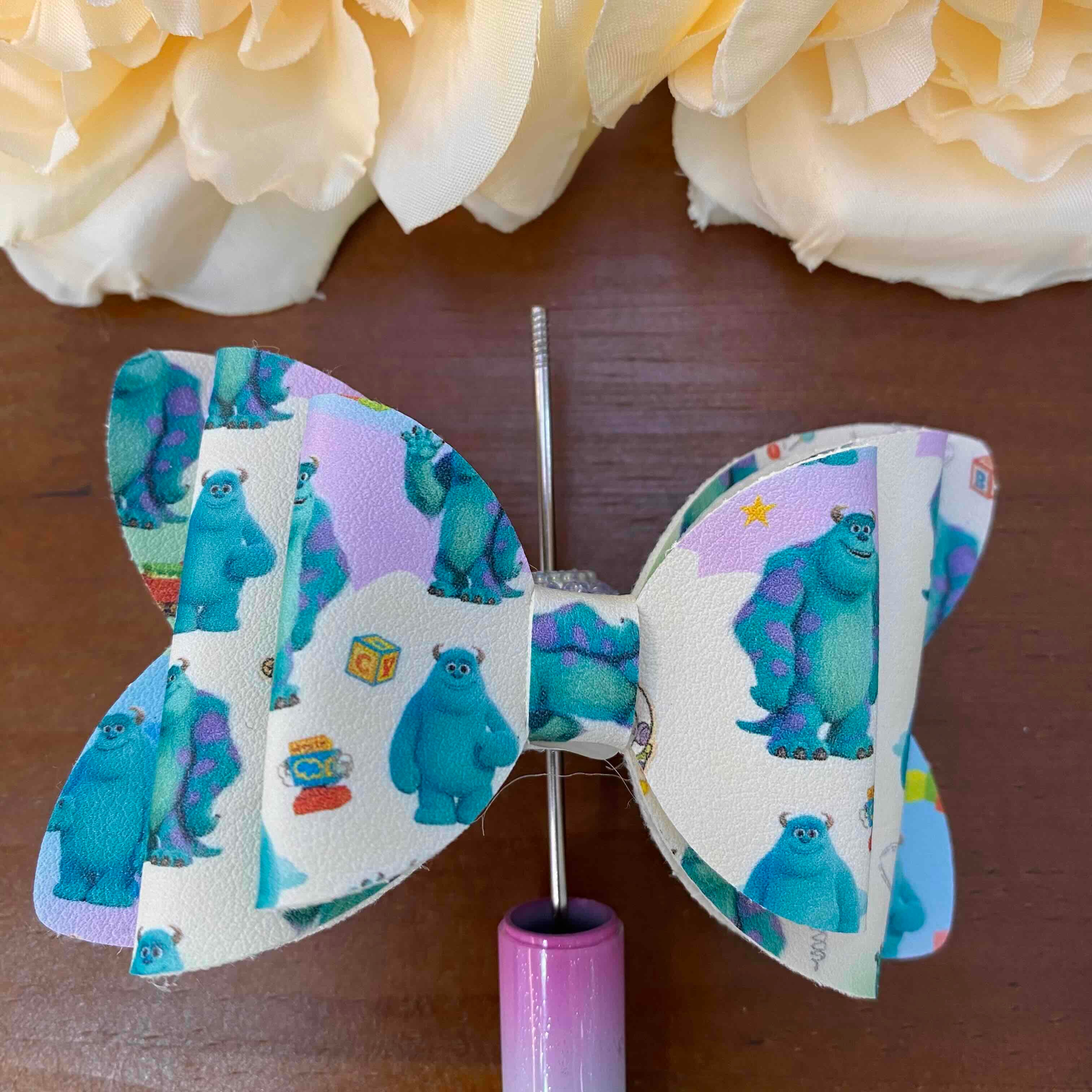 FS20624-Toy Story Sugar Bow Beads