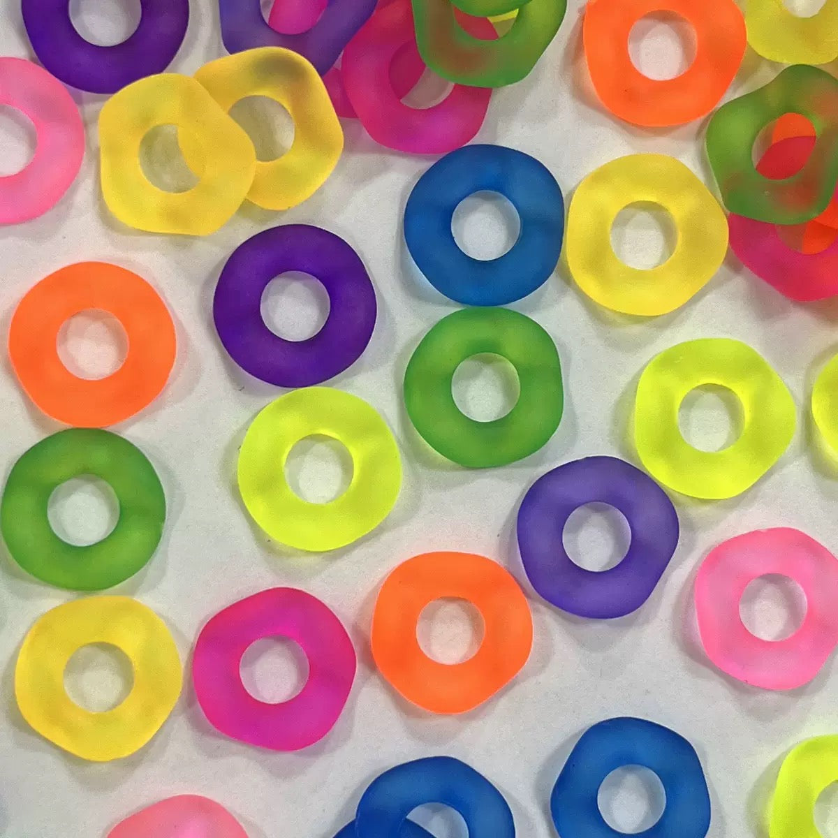 FS19420-About 16mm Neon Color Wave Spacer Beads