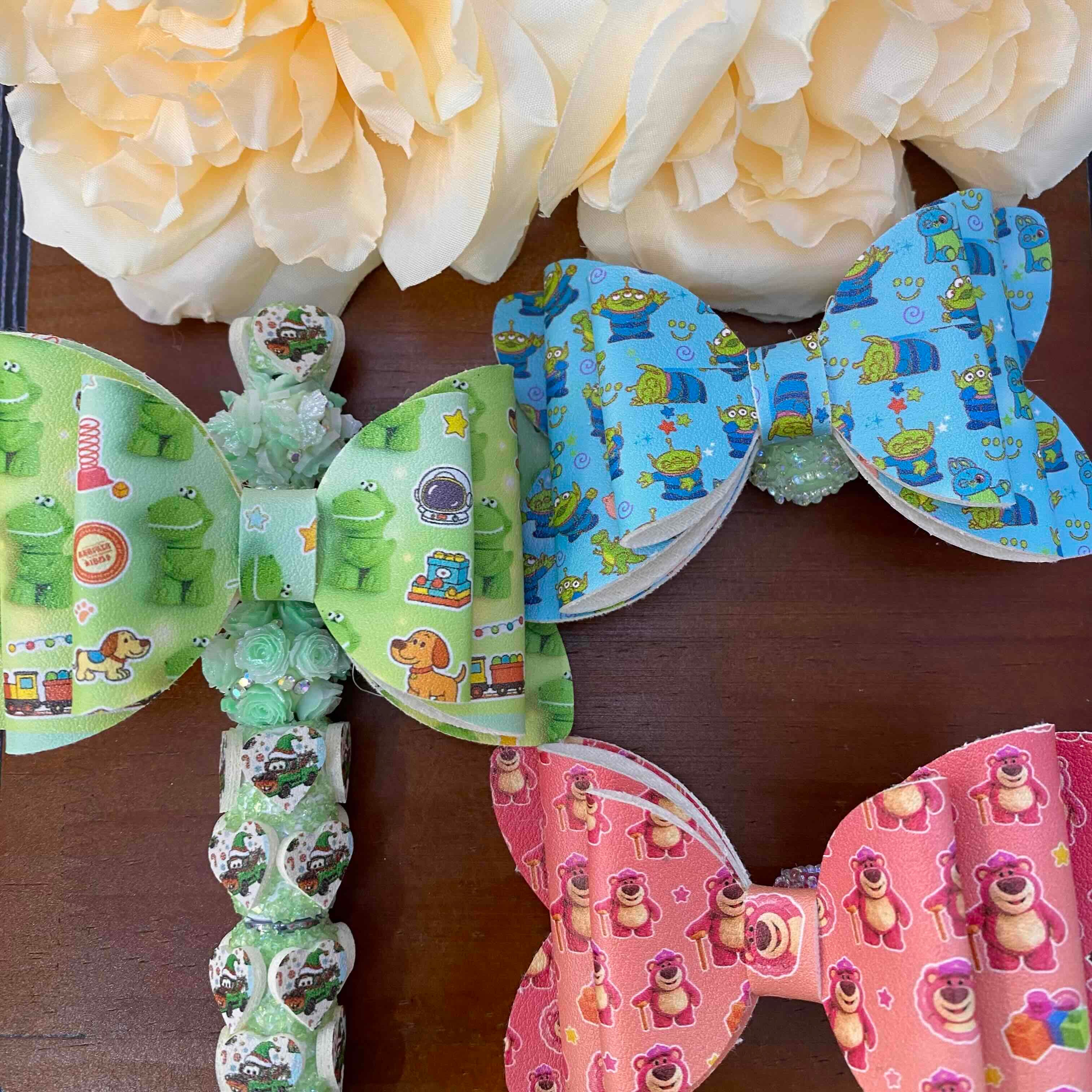 FS20624-Toy Story Sugar Bow Beads