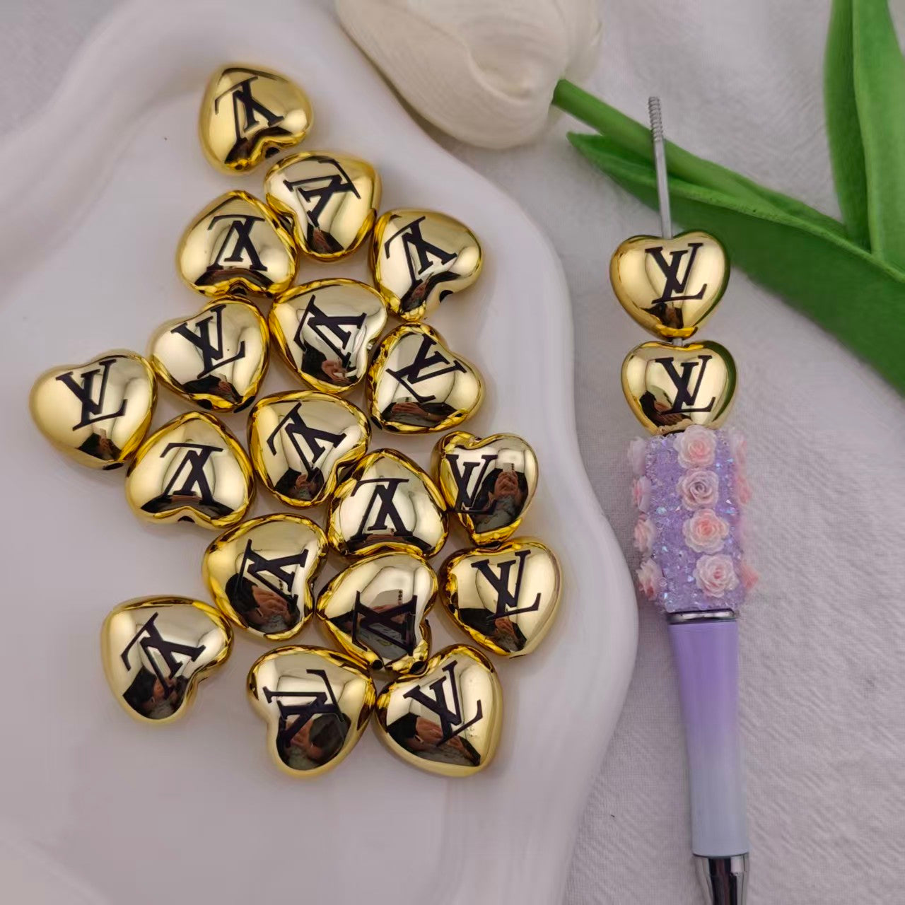FS3943- 18×20Mm Metallic Uv Acrylic Love Heart Lv Zoe's DIY Shop