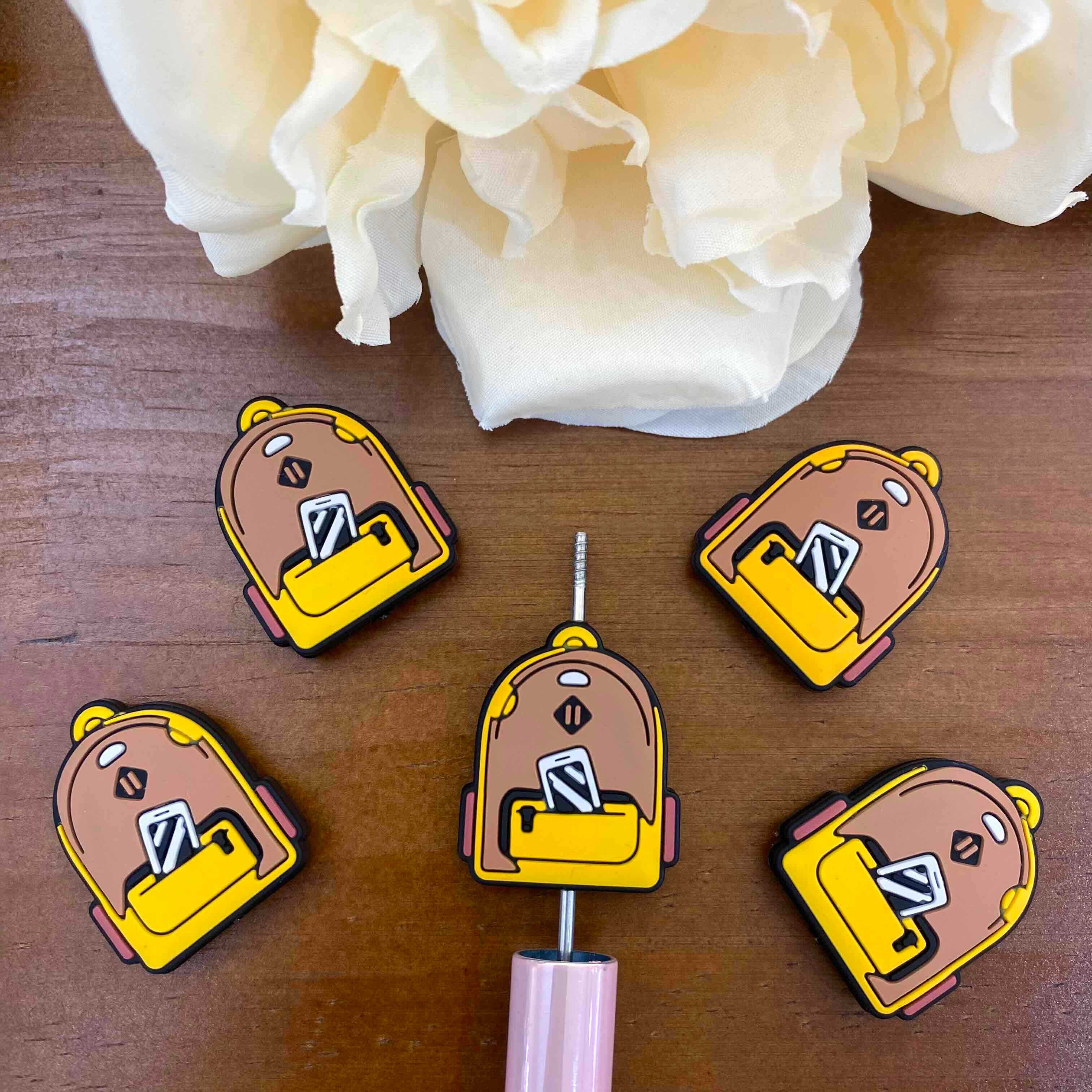 FS20212-Cartoon Backpack Flat Silicone Focal Beads