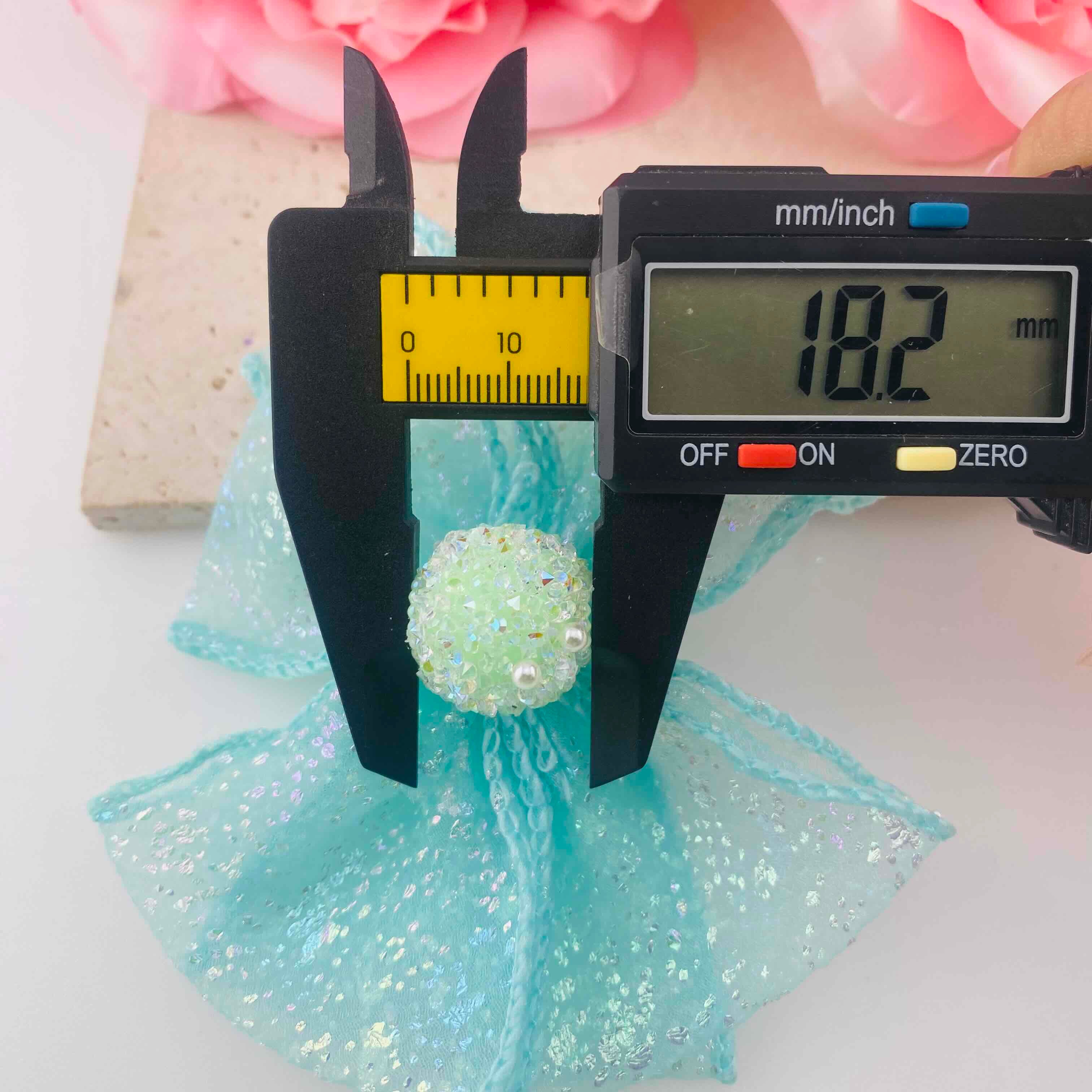 FS19813-About 18*19mm Glitter Tulle Bow Fancy Beads