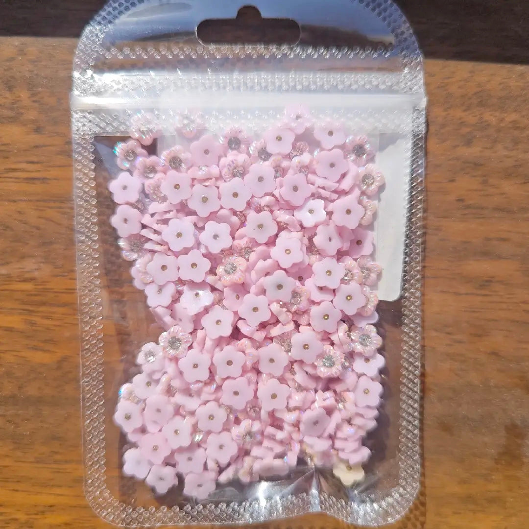 FS5679-6MM UV 5-Petals Small Flower Charms With Diamonds Zoe DIY Wholesale