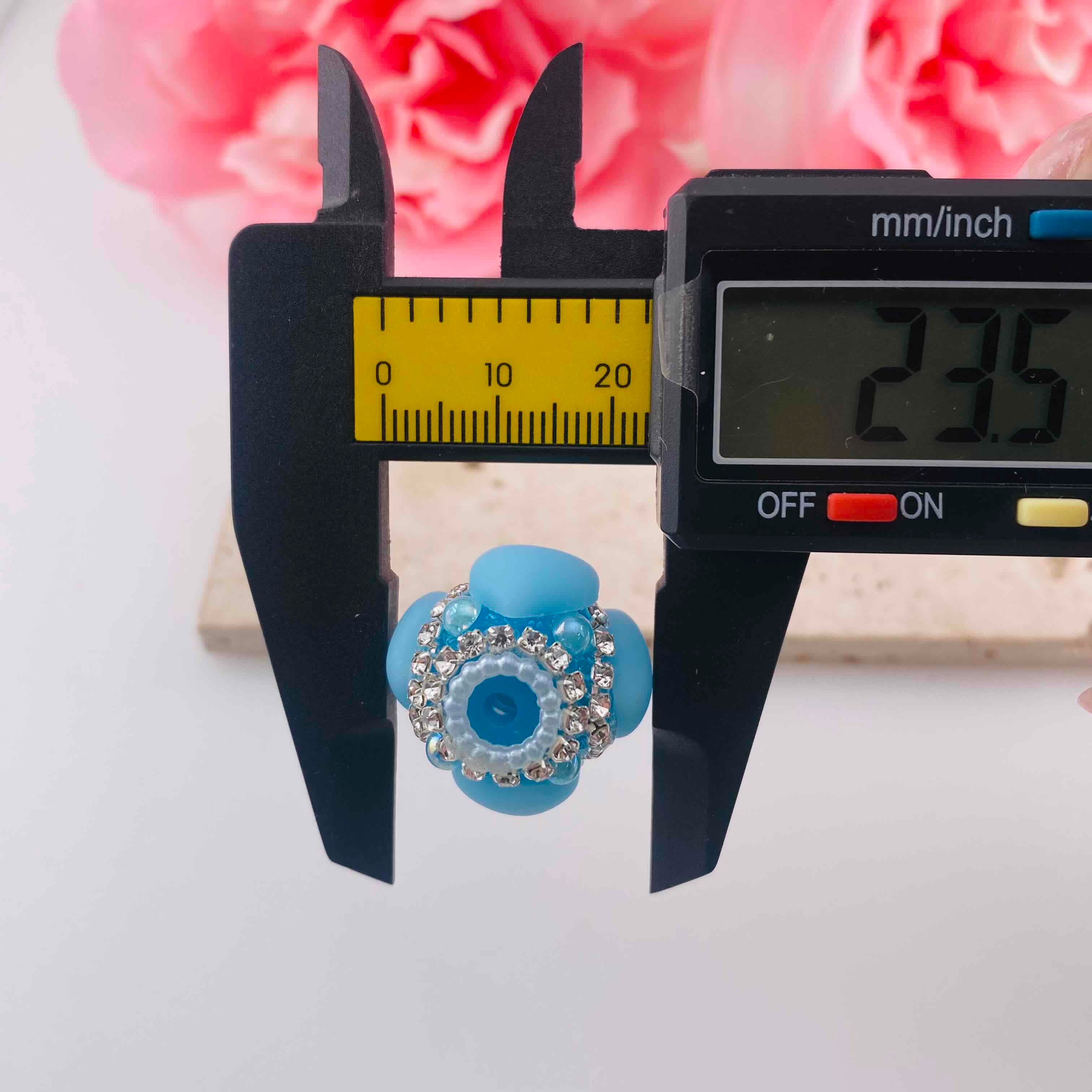 FS19817-About 18*23mm Heart Resin Beads