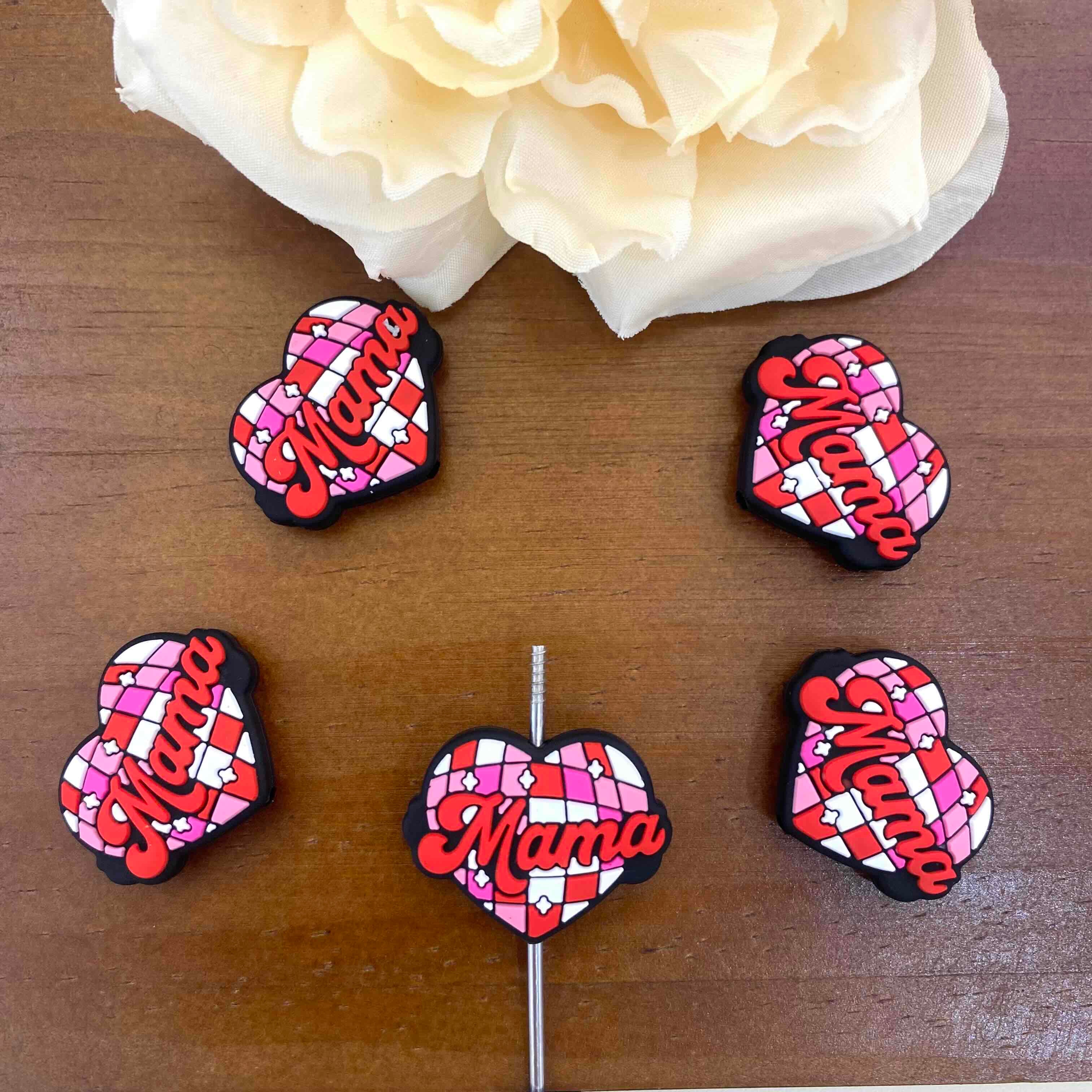 FS20106-Gingham Mama Heart Flat Silicone Focal Beads