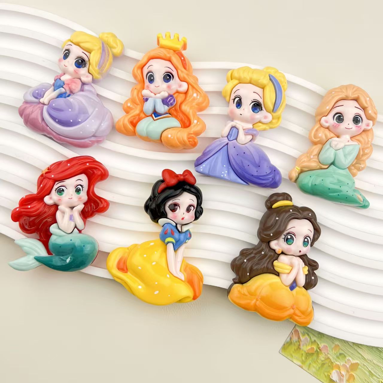 FS3582- Snow White Resin Patches Without Holes