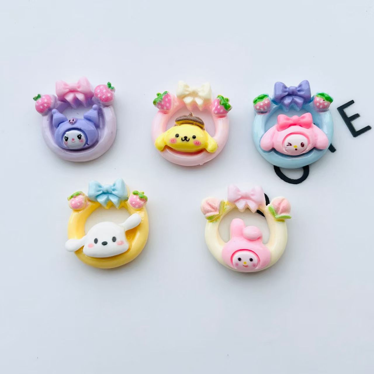 FS4832- Sanrio Hollowed-Out Resin Charms