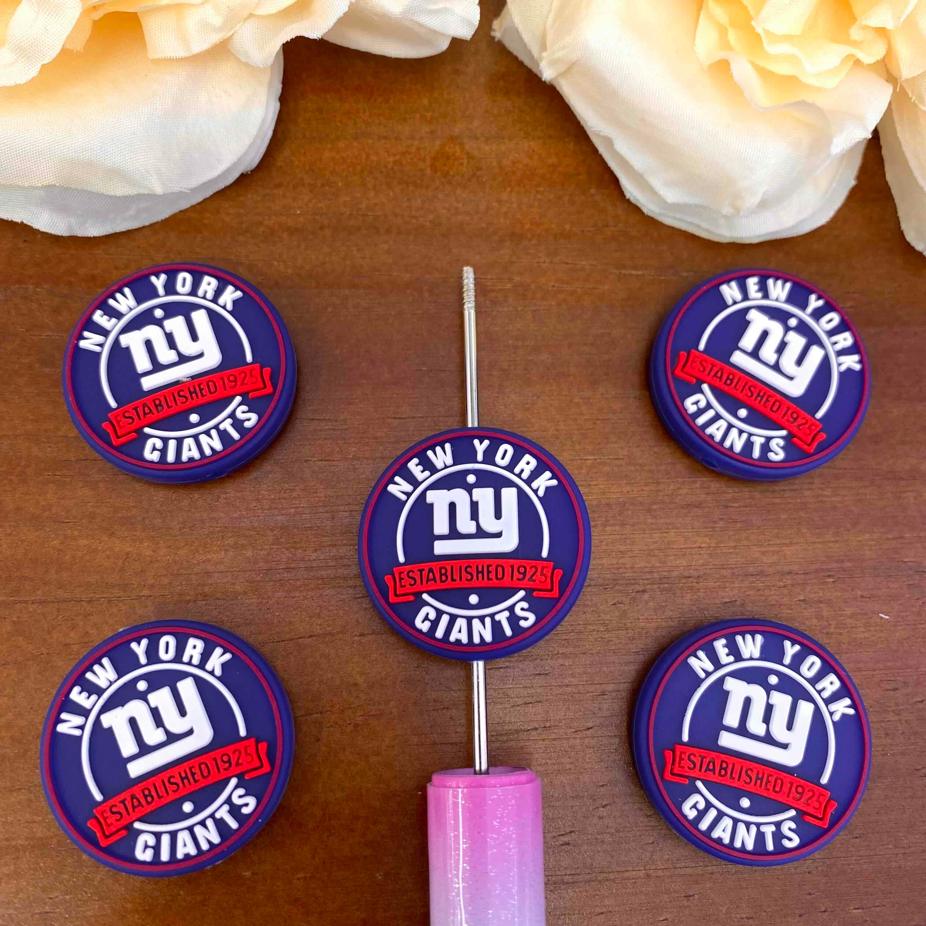 FS20613-New York Giants Flat Silicone Focal Beads