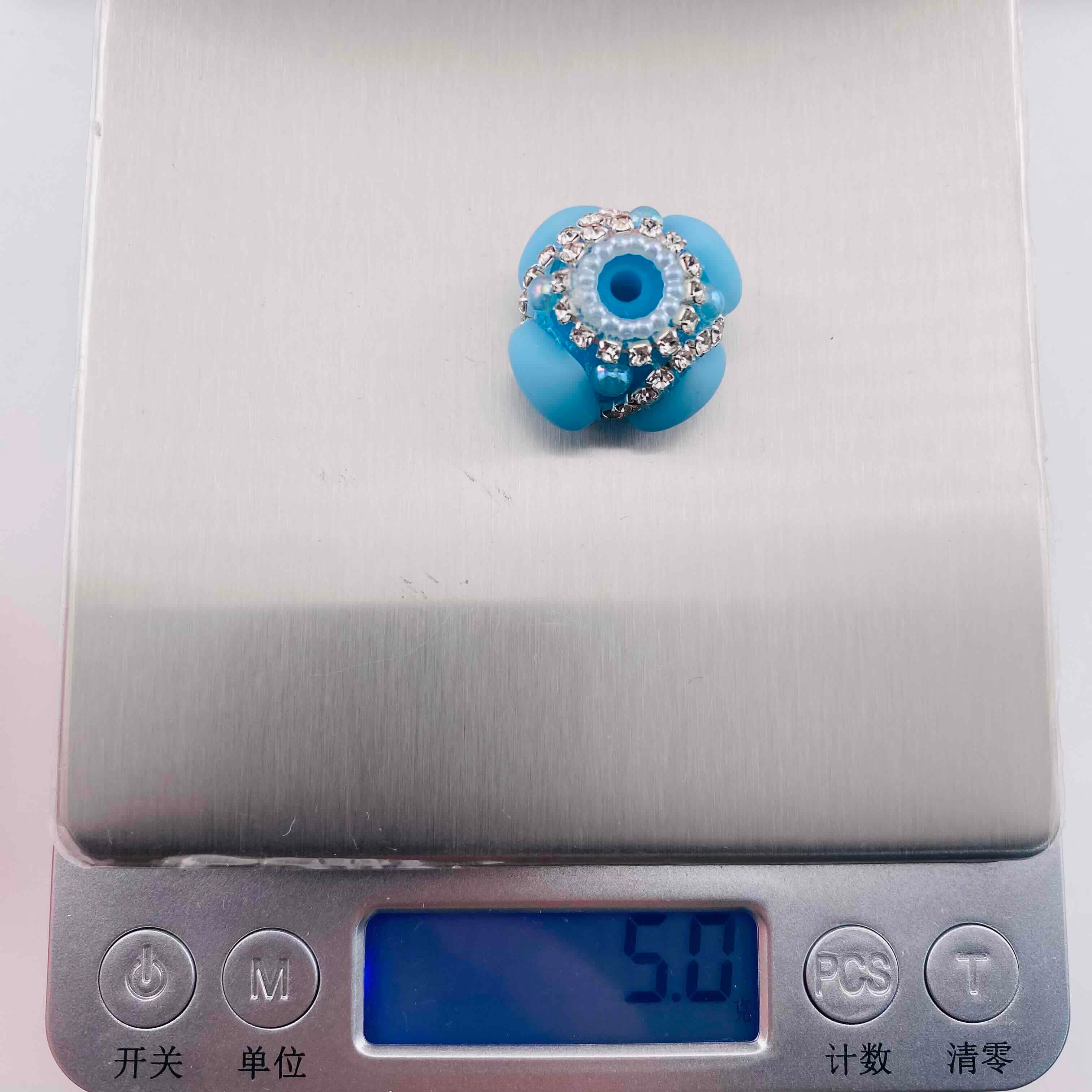 FS19817-About 18*23mm Heart Resin Beads