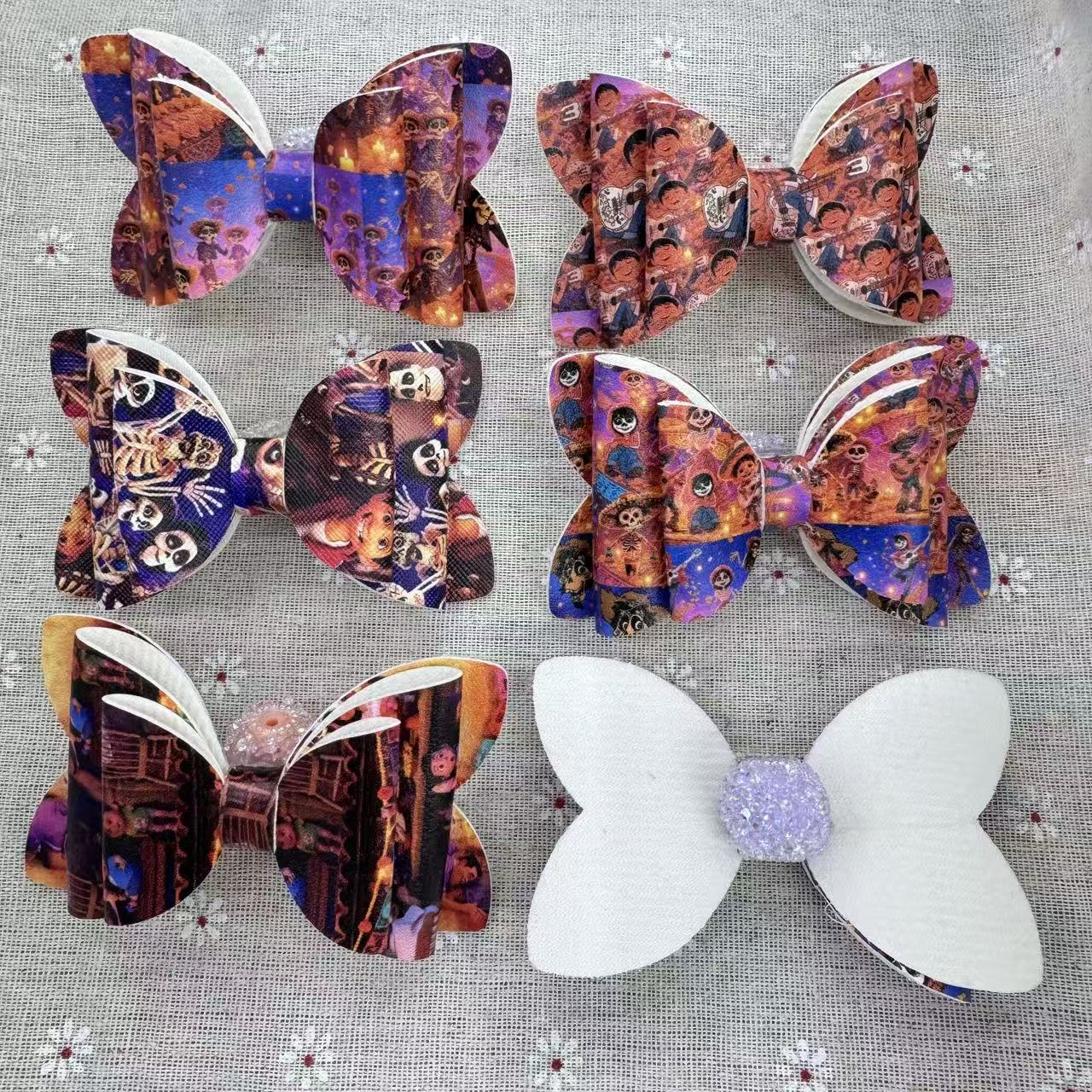 Movie Printed 3D Double‑layer Tail Sugar Bow For Pen Toppers,Random Mix