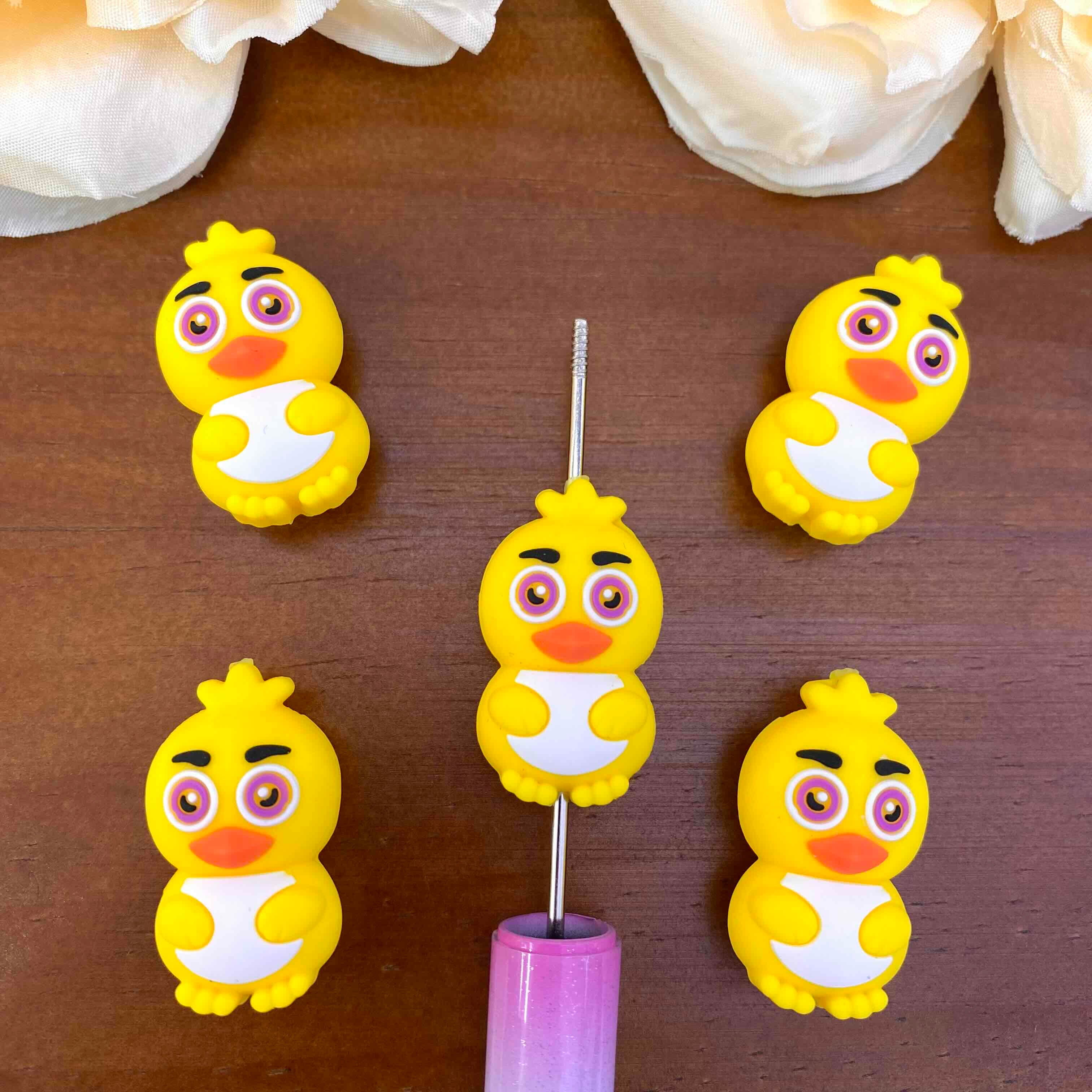 FS20542-3D Chick Silicone Focal Beads