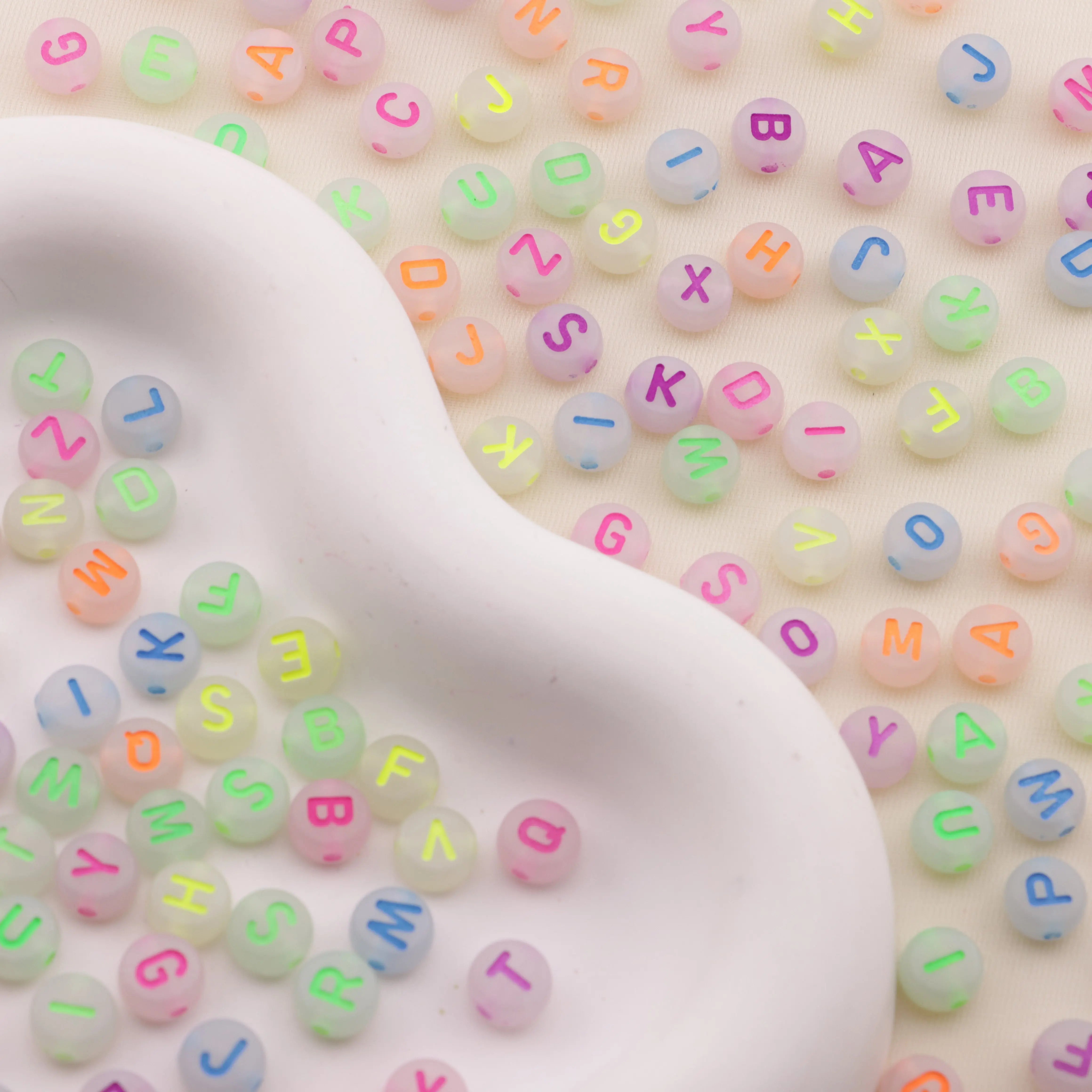 4*7 Aperture 12mm 4*7 Font Mixed Color Luminous Acrylic Letter Beads Zoe's DIY Shop