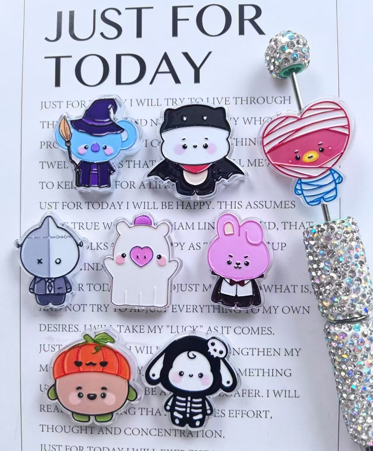 Acrylic Beads Korea Boy Group Image Halloween Series, Cartoon Style, Semi-Clear, Random Mix