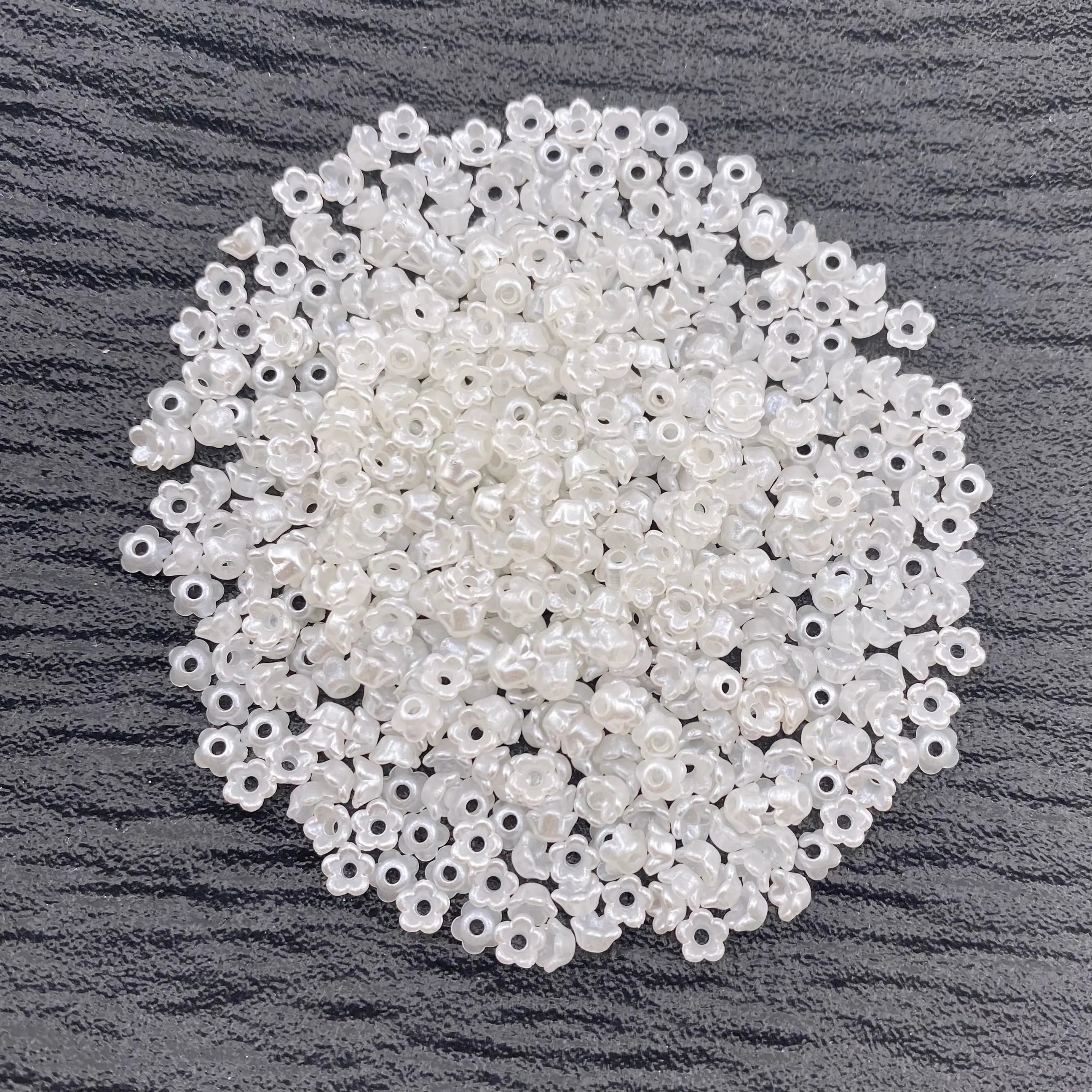 4mm Pearl Looking Lily Flower Beads For Making Car Hangers 4MM  Acrylic Flower Bead Caps Pearl Flower Beads Bulk Colorful Bell Tulip Flowers Lily Floral Spacer Loose Bead End Caps for Jewelry Making Earrings Bracelets Women Adult DIY Crafts Zoe's DIY Shop