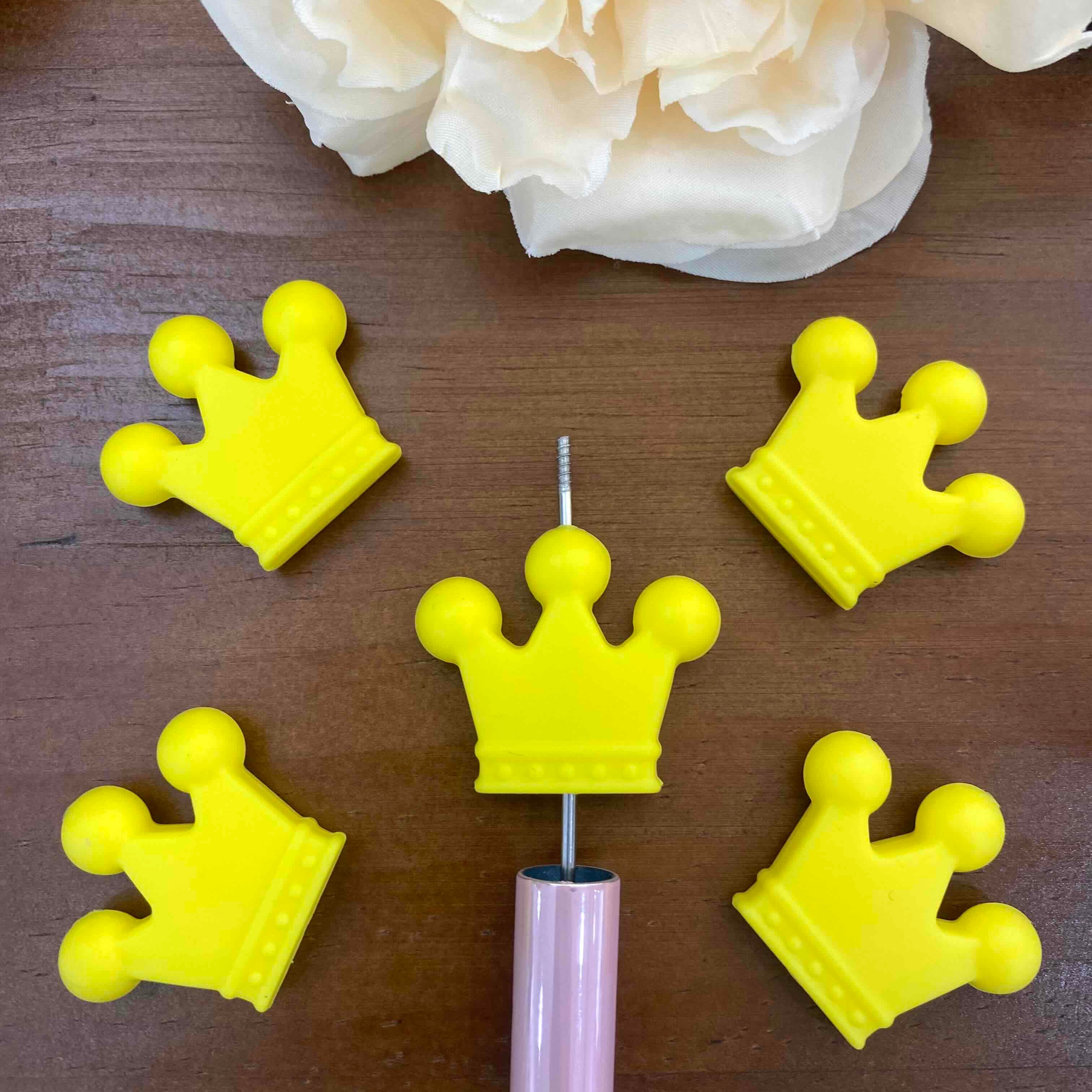 FS20149-Mickey Crown Flat Silicone Focal Beads