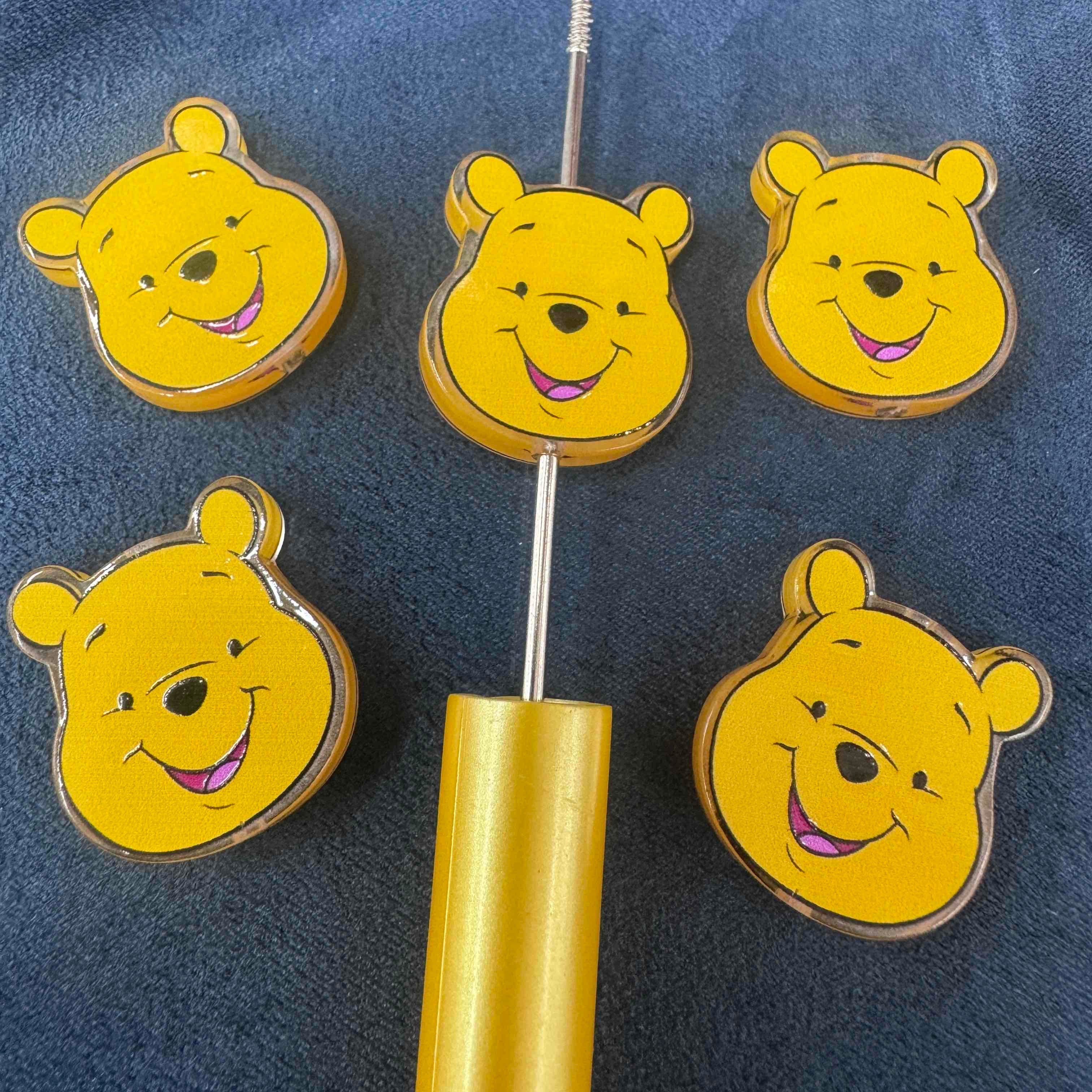 FS20268-Winnie the Pooh Acrylic Focal Beads