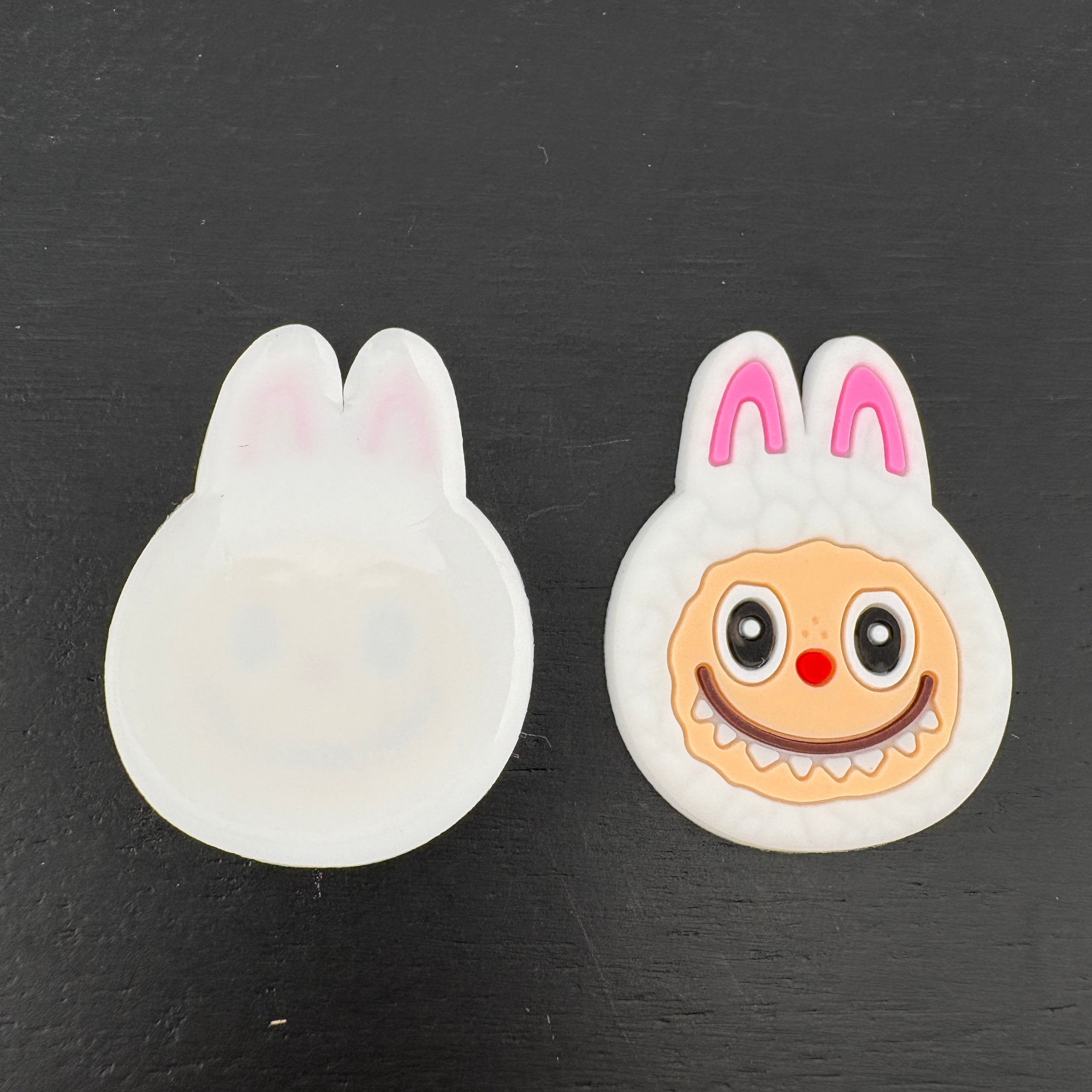 FS2558- 35mm Labubu Head Silicone Charms Patch