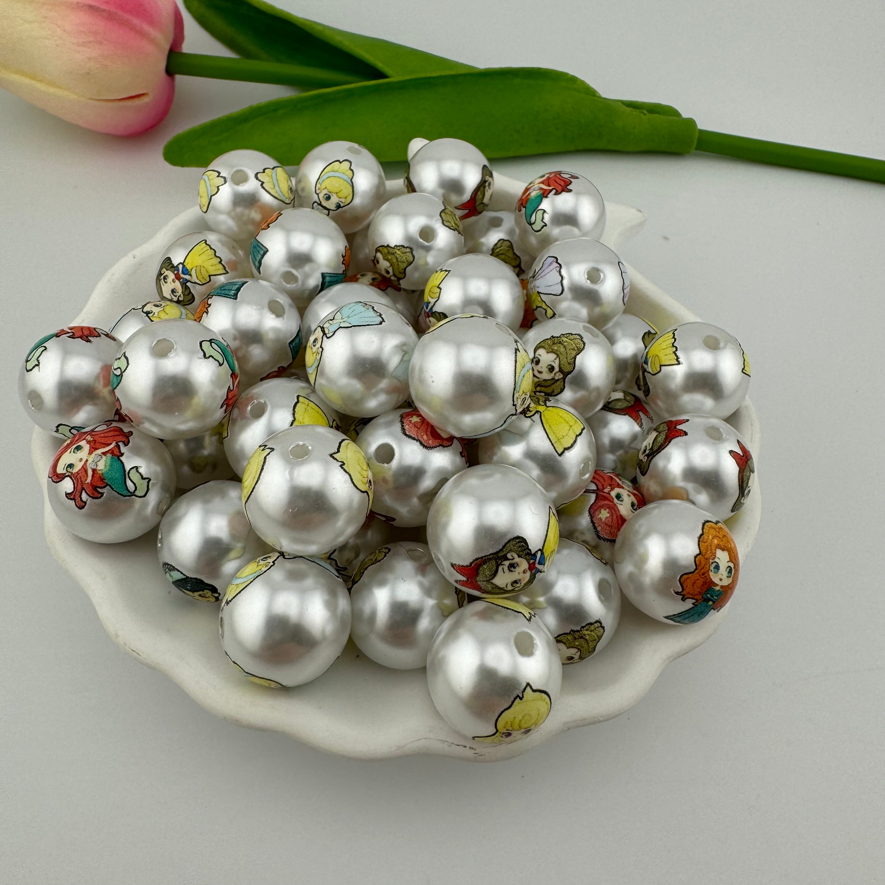 50 Pieces 16mm Princess Resin Beads