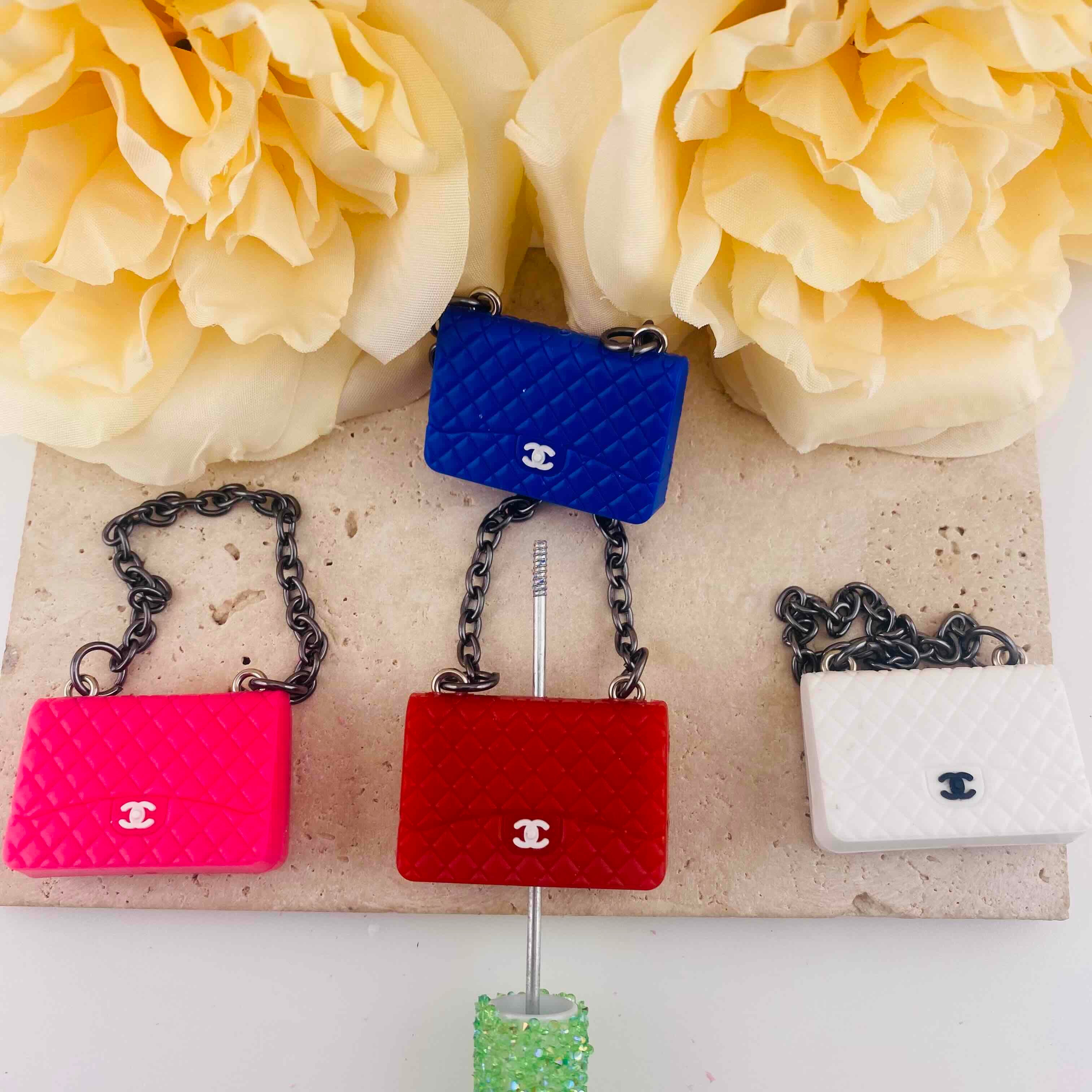 FS5605-  About 23*36mm CC Chain Handbag Silicone Beads