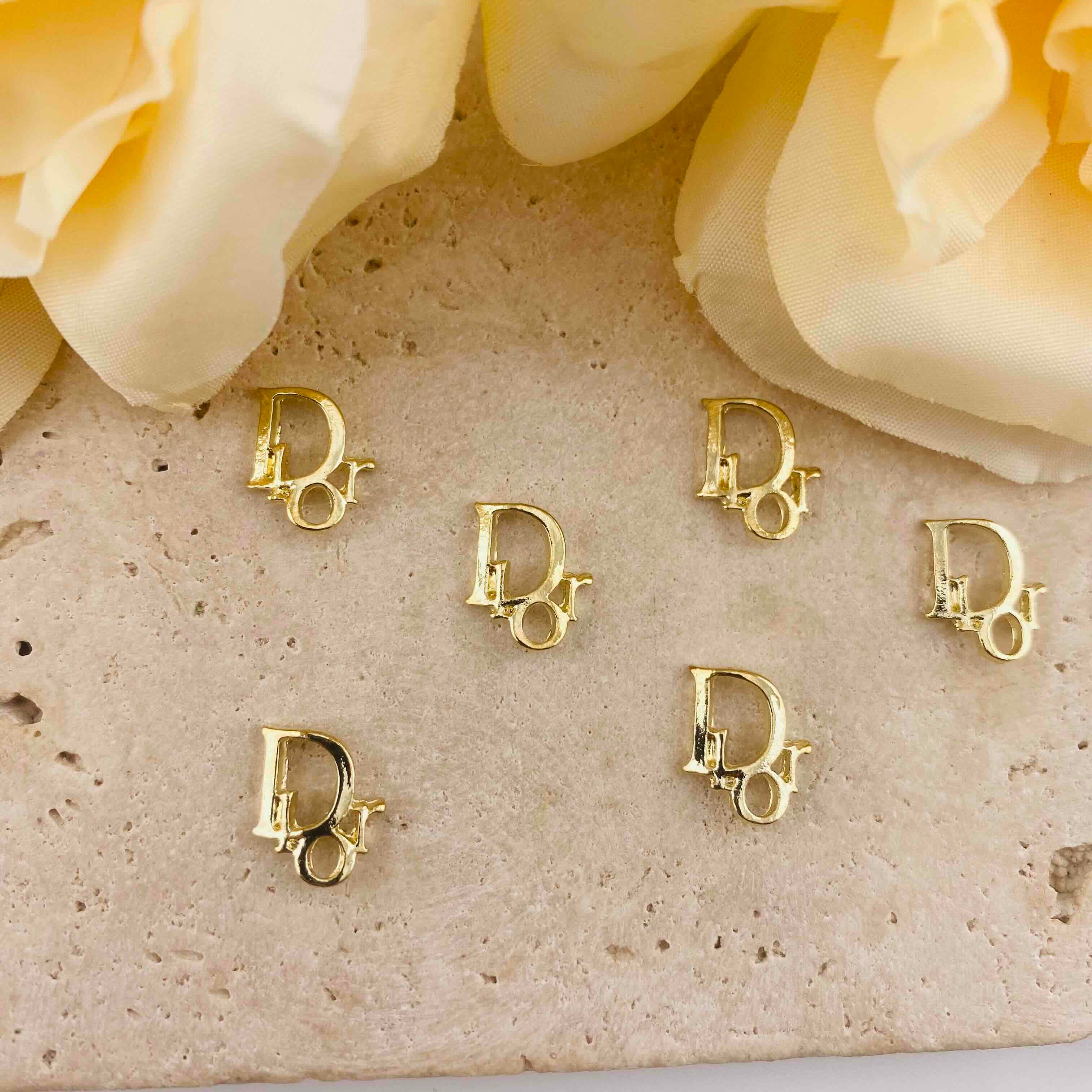 PP20066-About 8*10mm Dor Metal Nail Charms