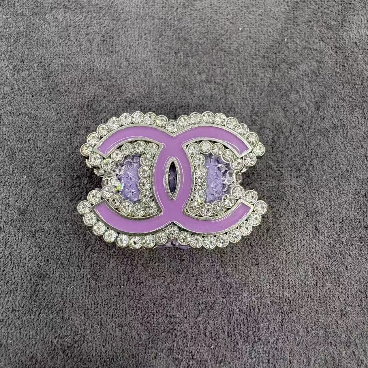 Multi‑color Silver‑Tone Or Gold‑Tone Scalloped‑Edge Interlocking‑C Rhinestone Metal Sugar Beads