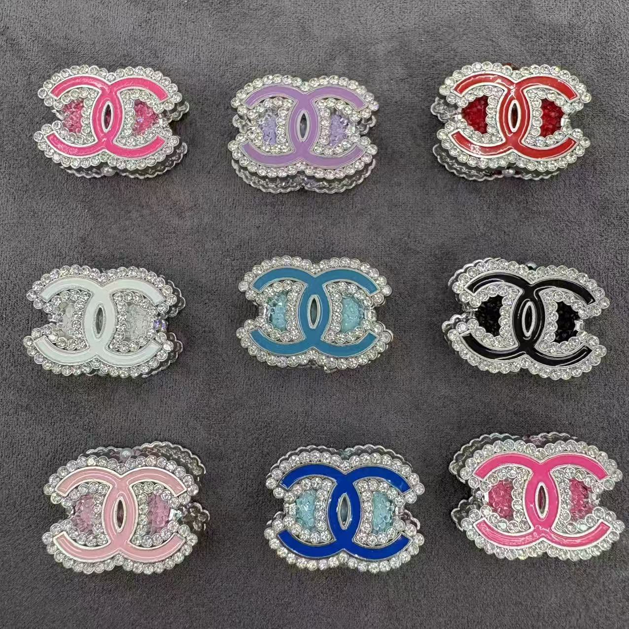 Multi‑color Silver‑Tone Or Gold‑Tone Scalloped‑Edge Interlocking‑C Rhinestone Metal Sugar Beads