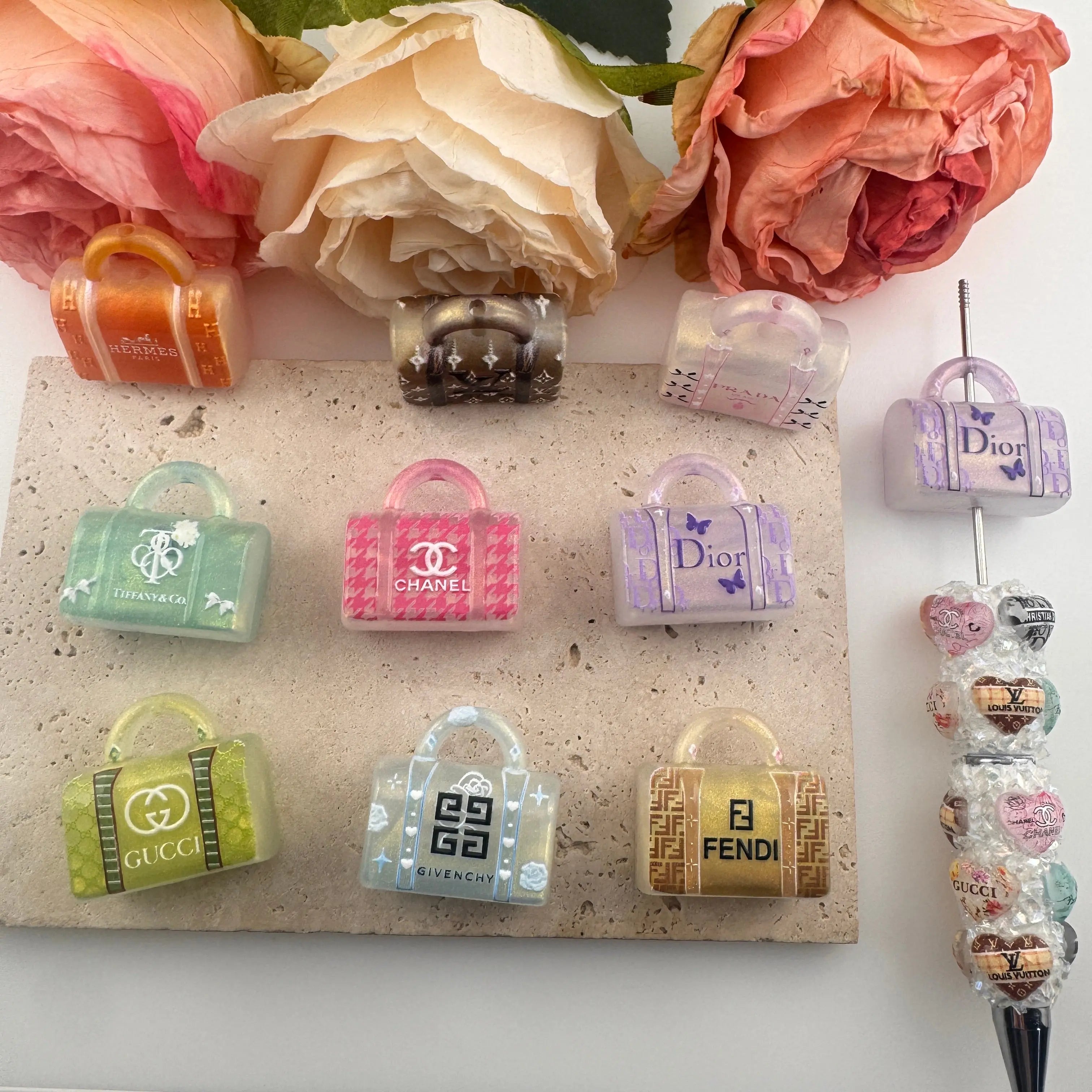PP19177-About 30*30mm Handbag Design Acrylic Beads