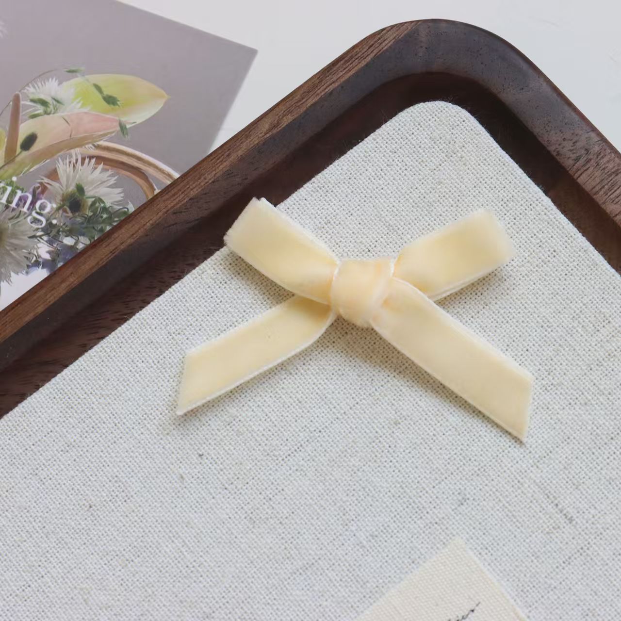 FS4656- 10mm Velvet Bows