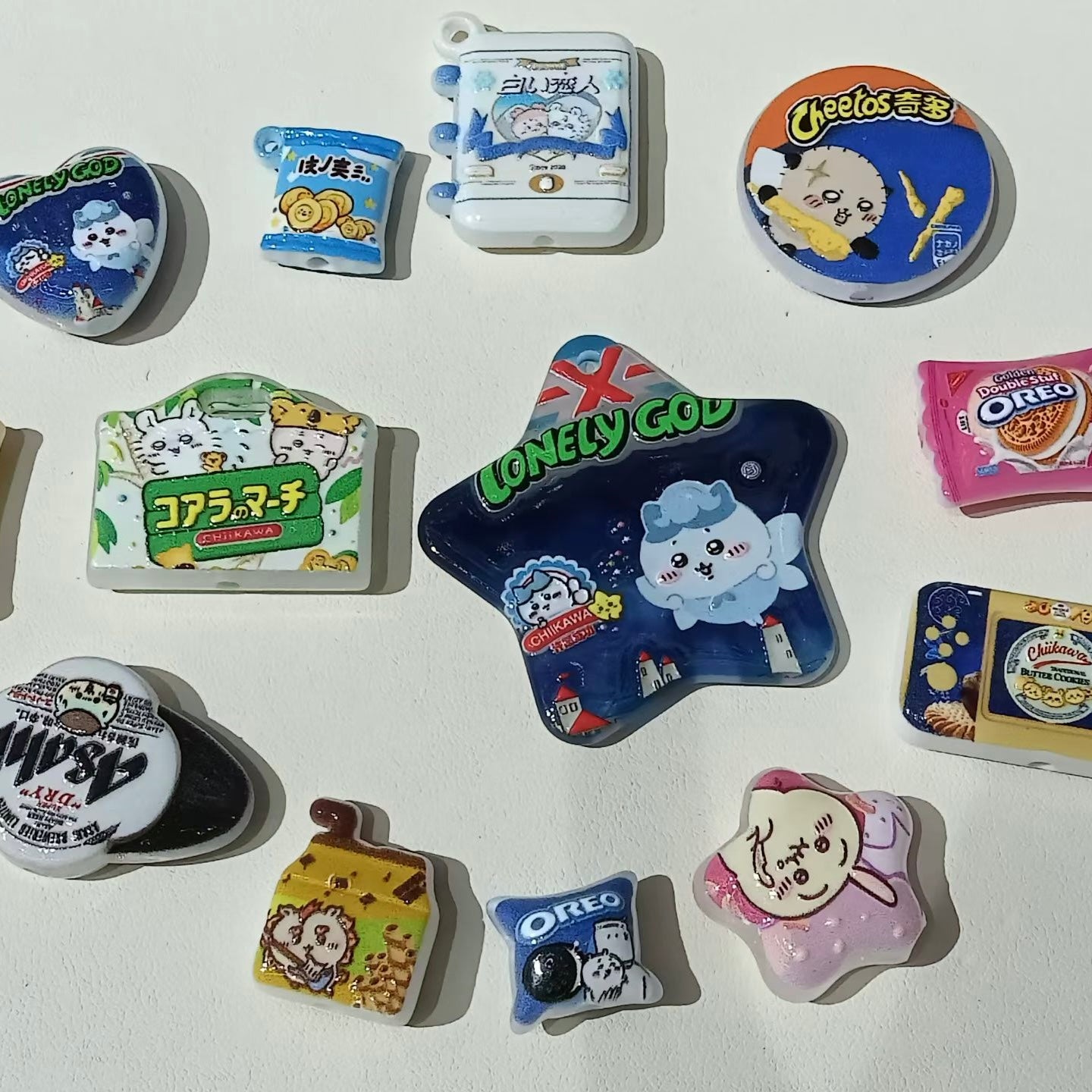 Cute Japanese Characters Acrylic Beads Printed on Various Snack, Random Mix